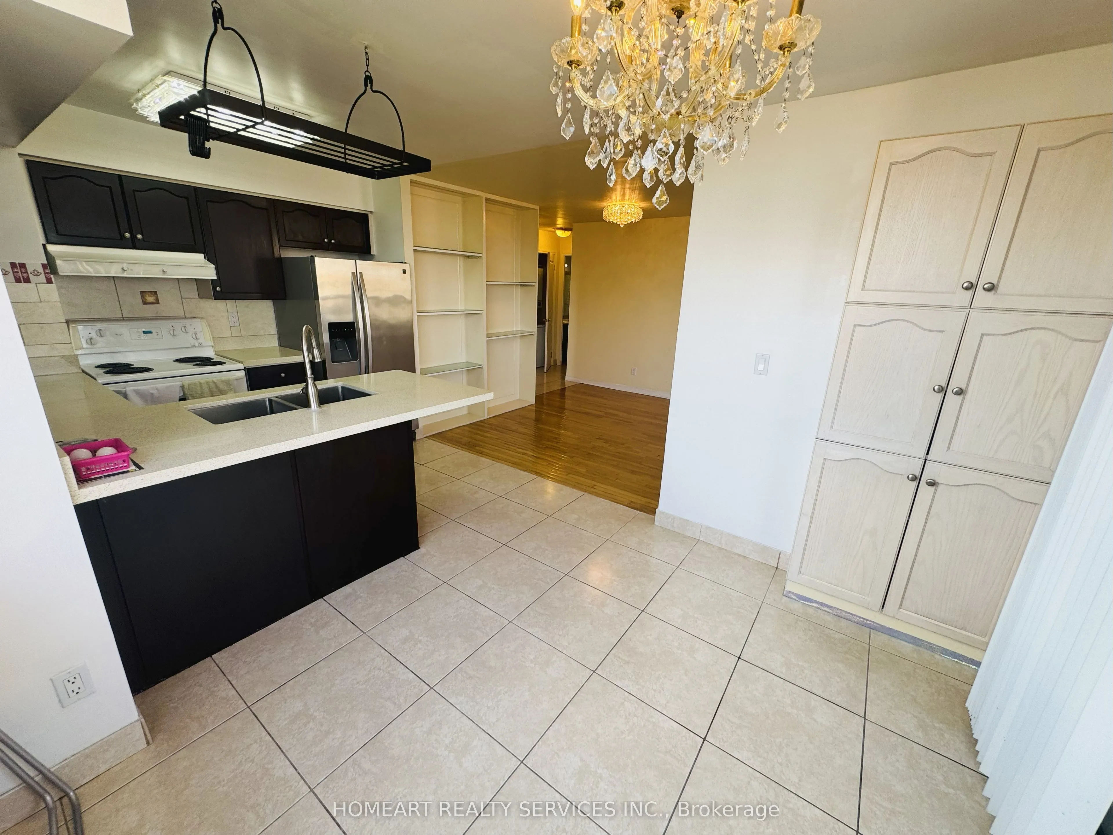 9 Northern Heights Drive, #604