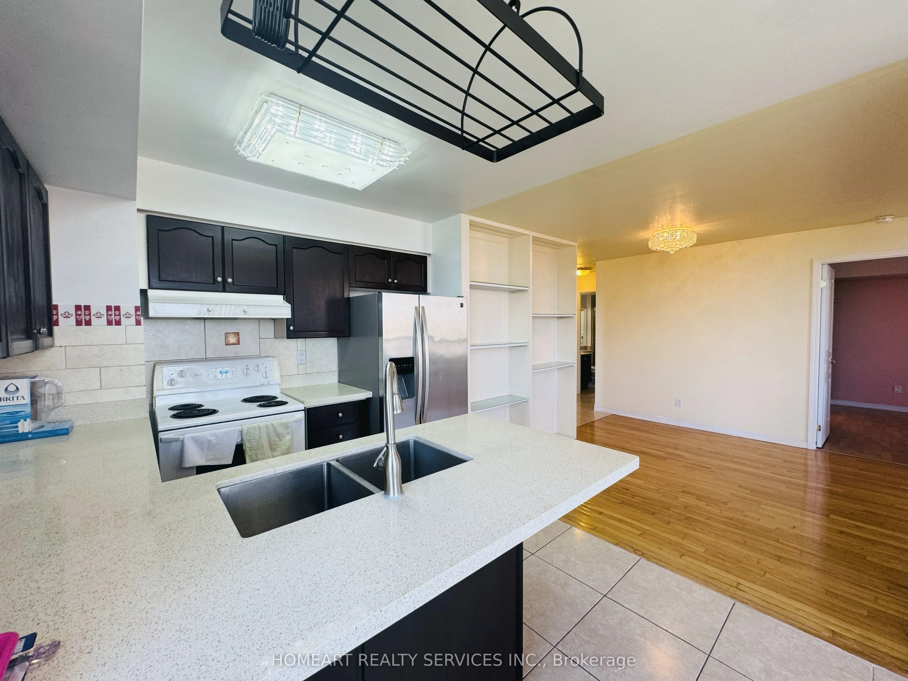 9 Northern Heights Drive, #604