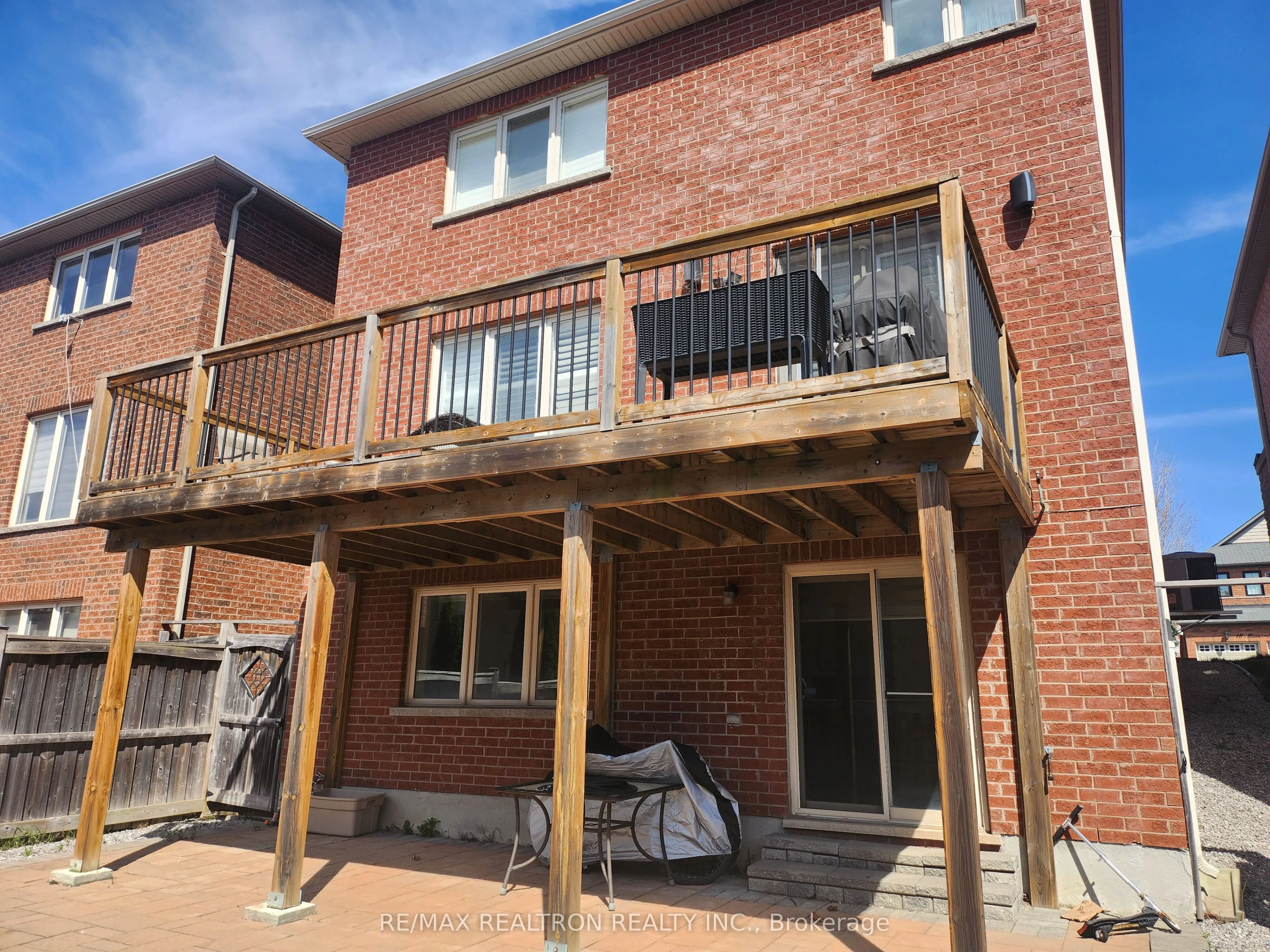 17 Mansard Drive