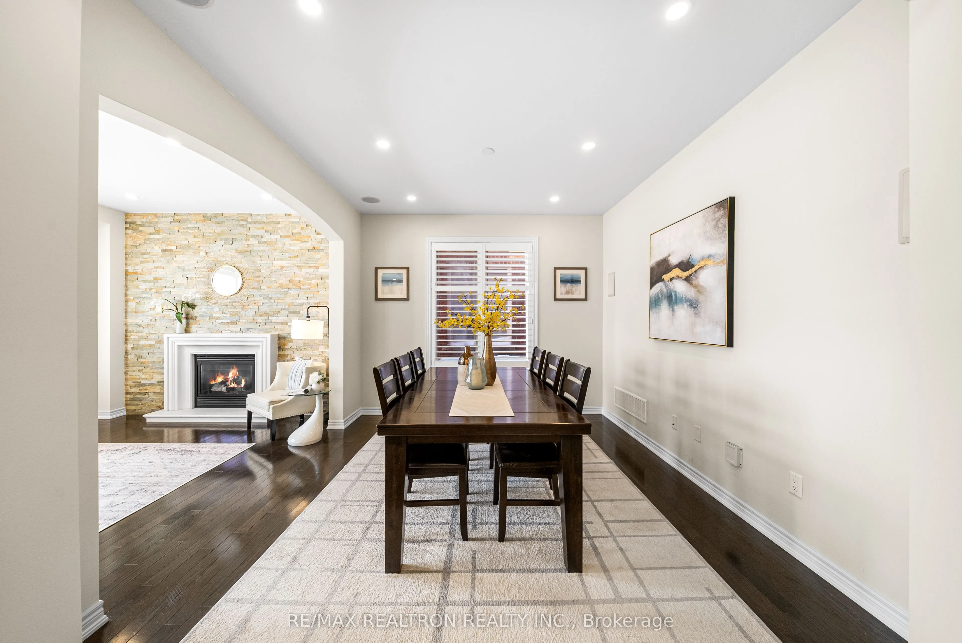 17 Mansard Drive