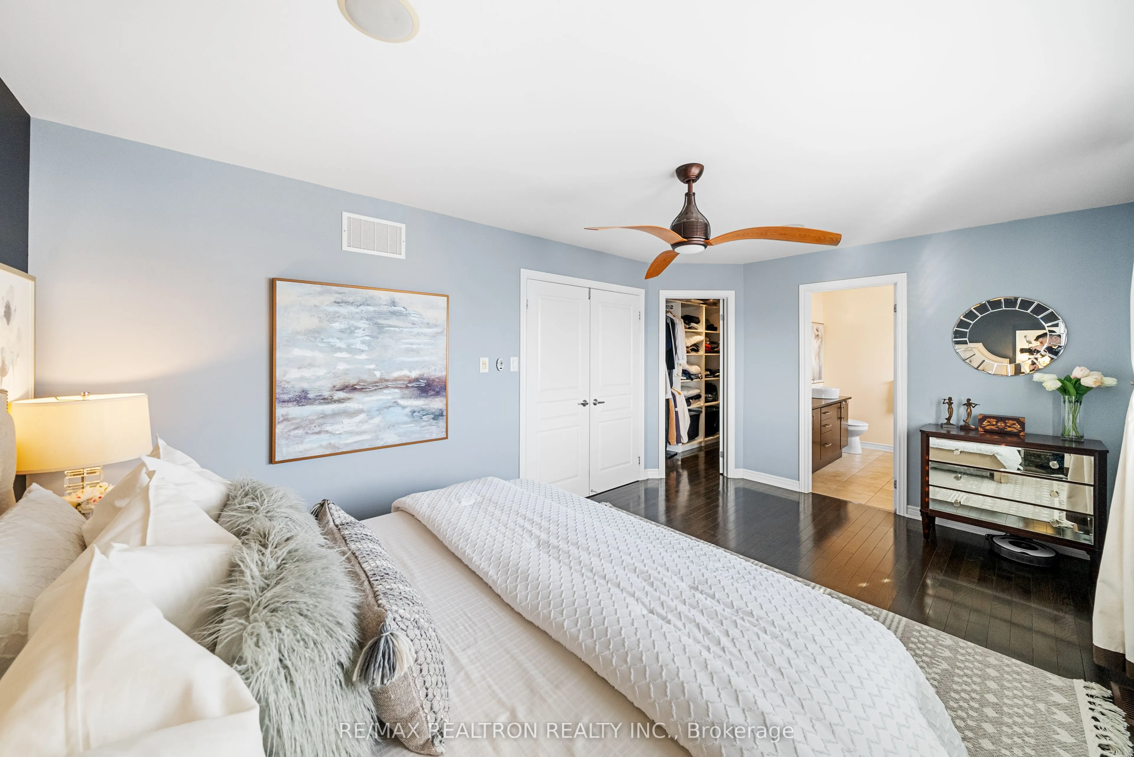 17 Mansard Drive