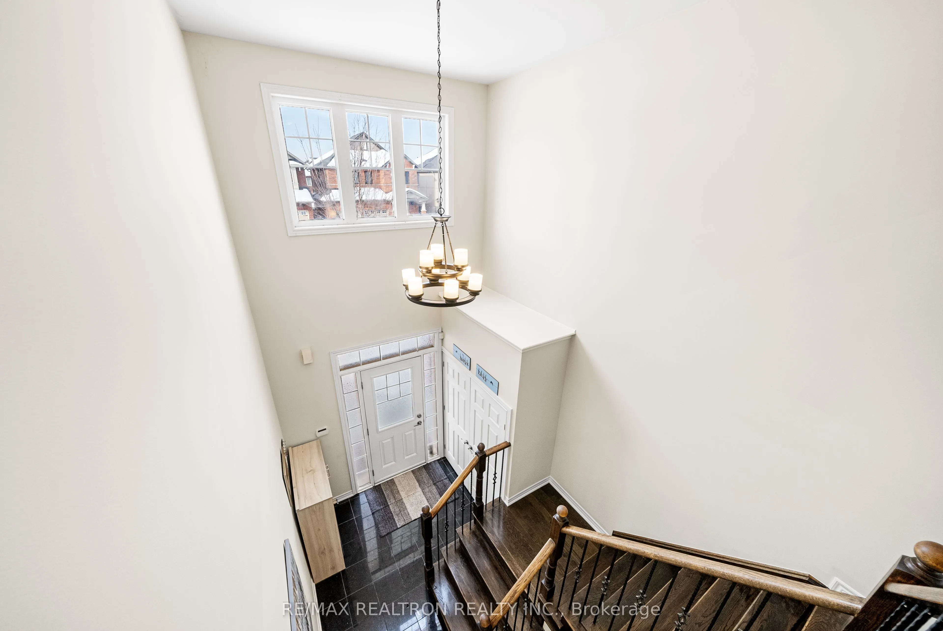 17 Mansard Drive