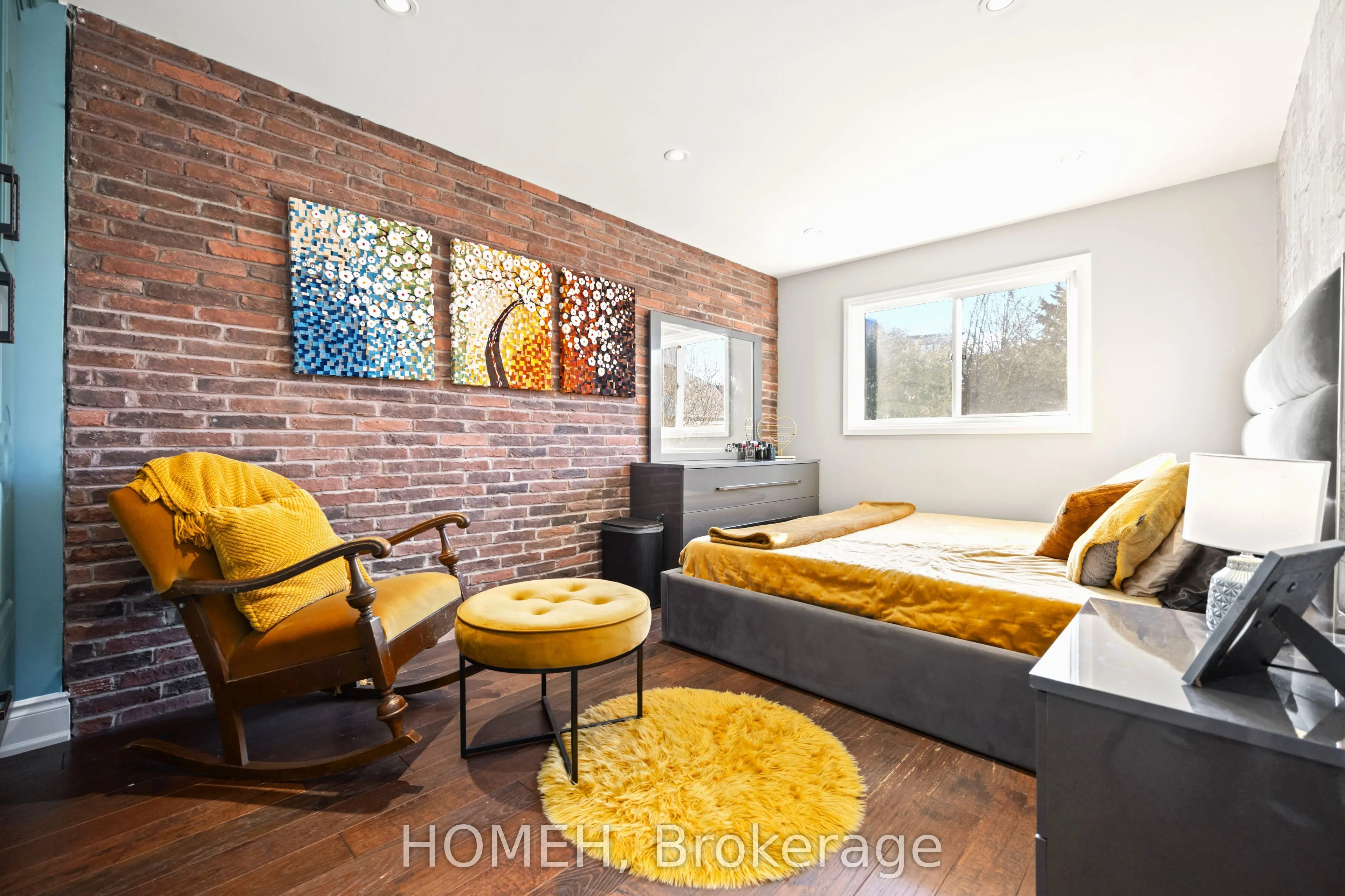 11 Bonny Meadows Drive