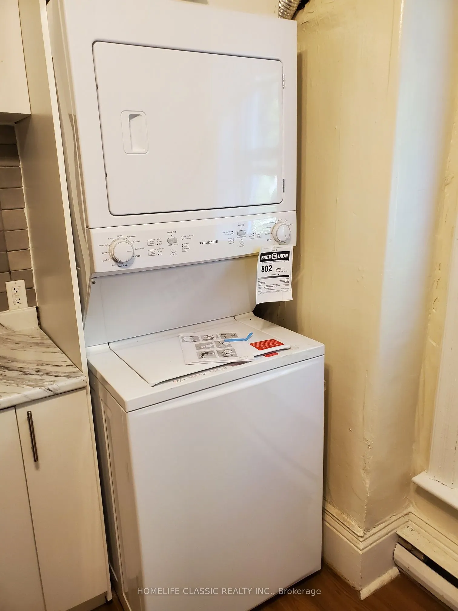 396 Simcoe Street, #2