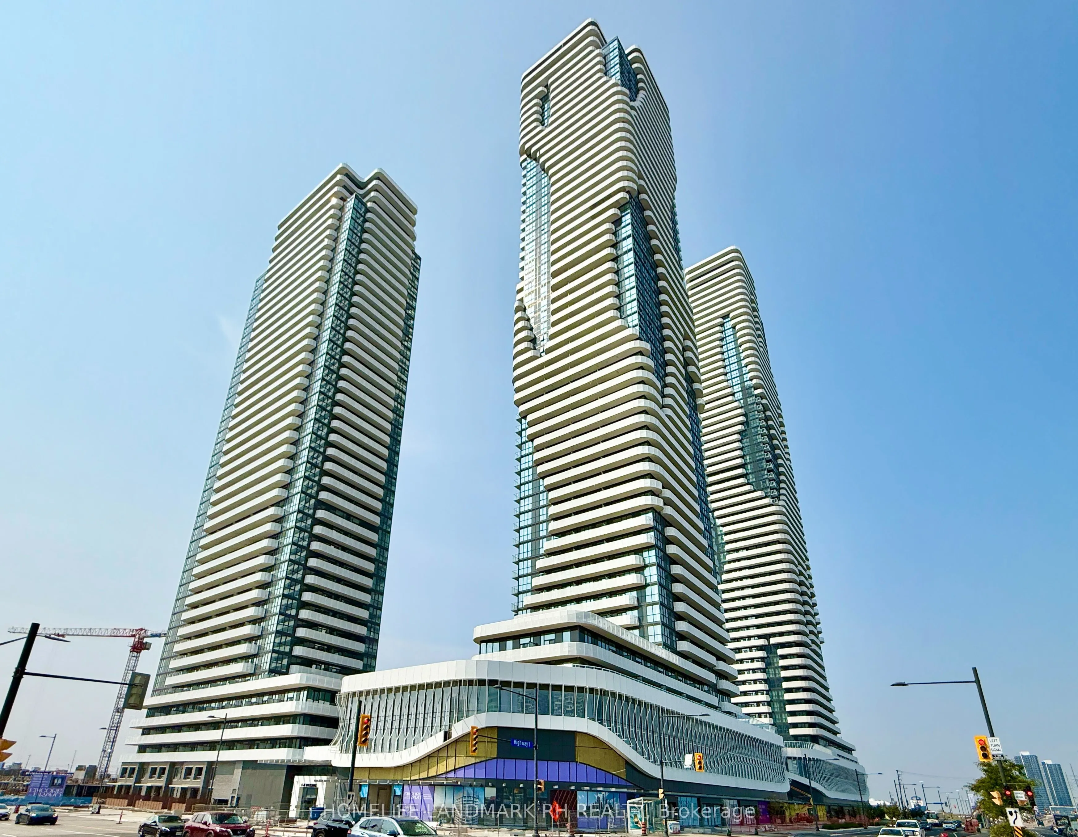 28 Interchange Way, #3806