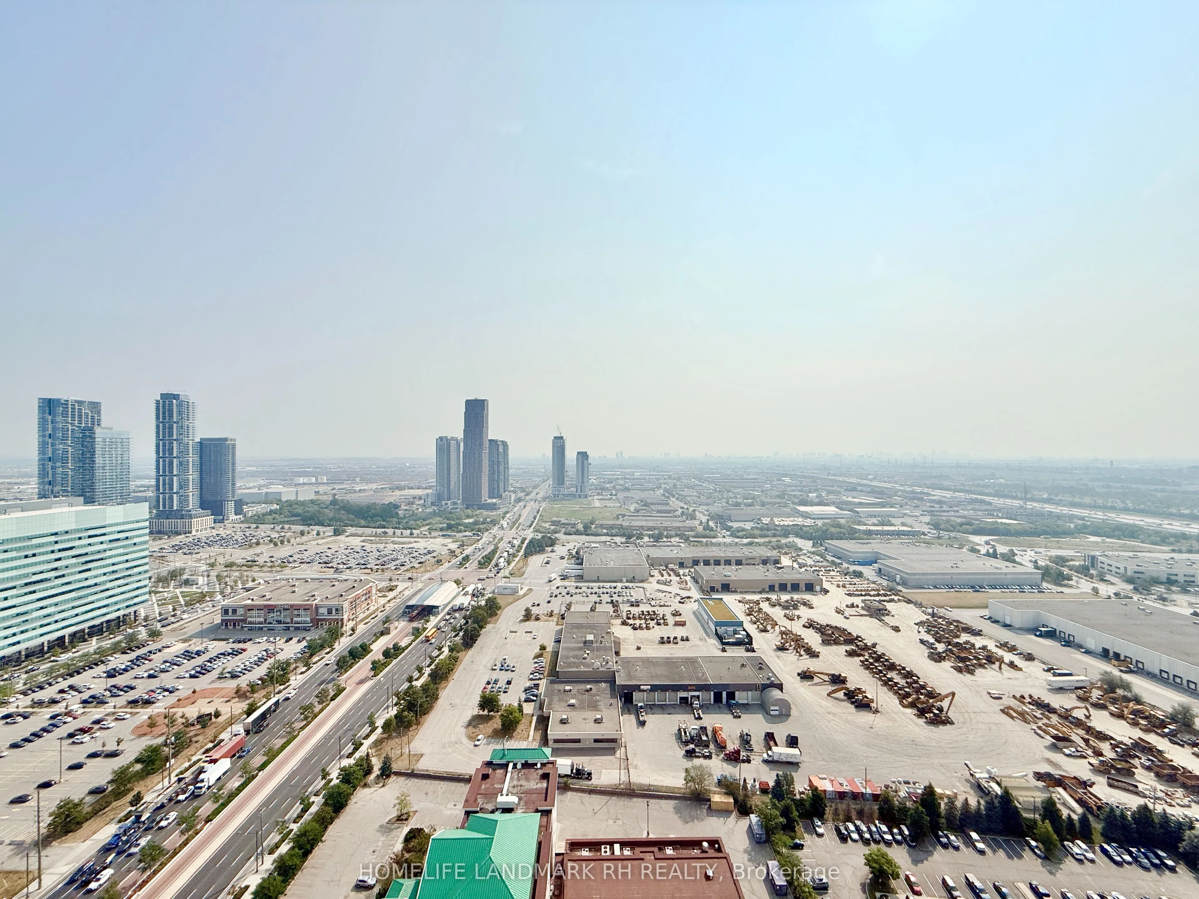 28 Interchange Way, #3806