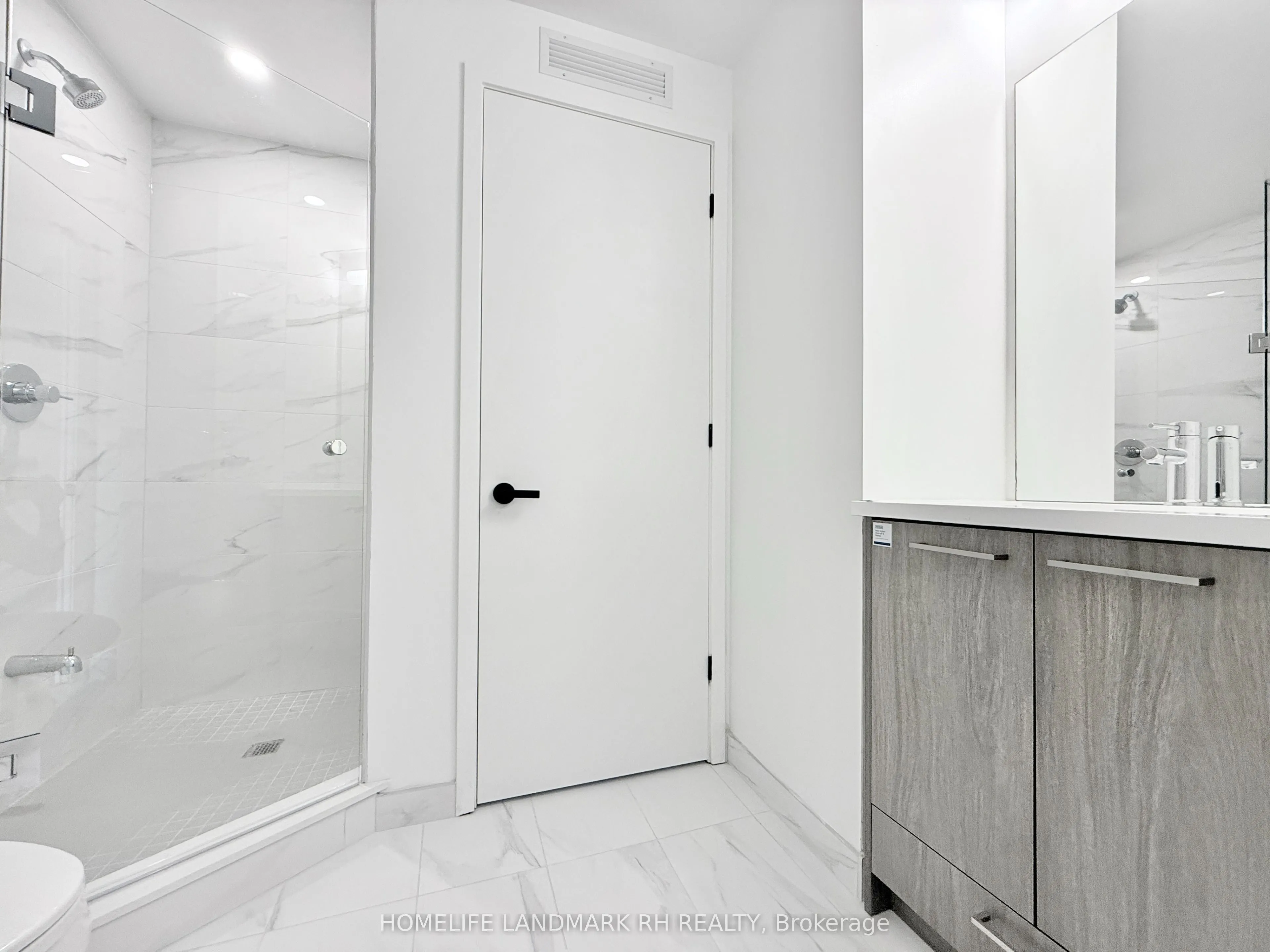 28 Interchange Way, #3806