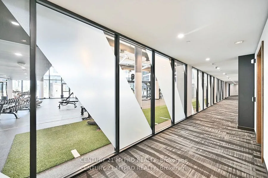 38 Simcoe Promenade, #317C