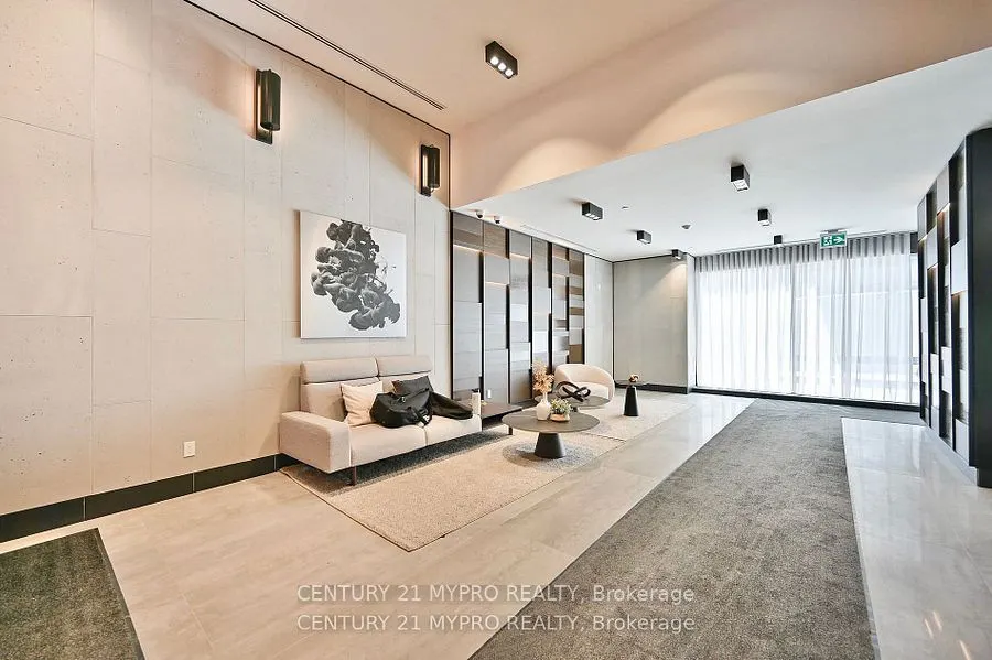 38 Simcoe Promenade, #317C