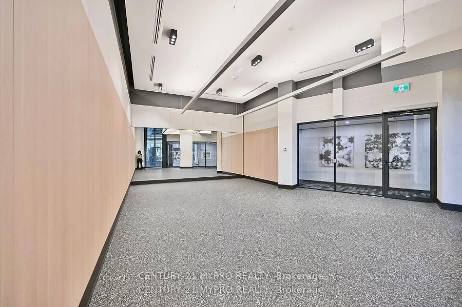 38 Simcoe Promenade, #317C