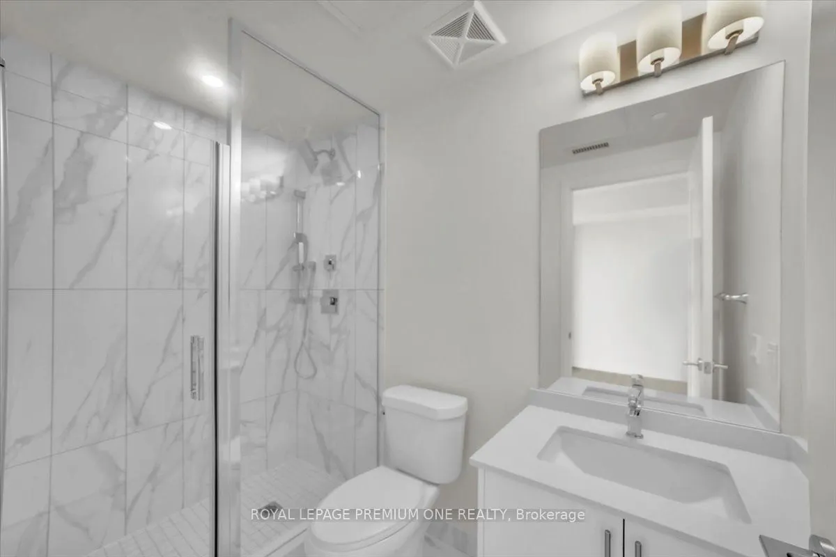 8960 Jane Street, #2103