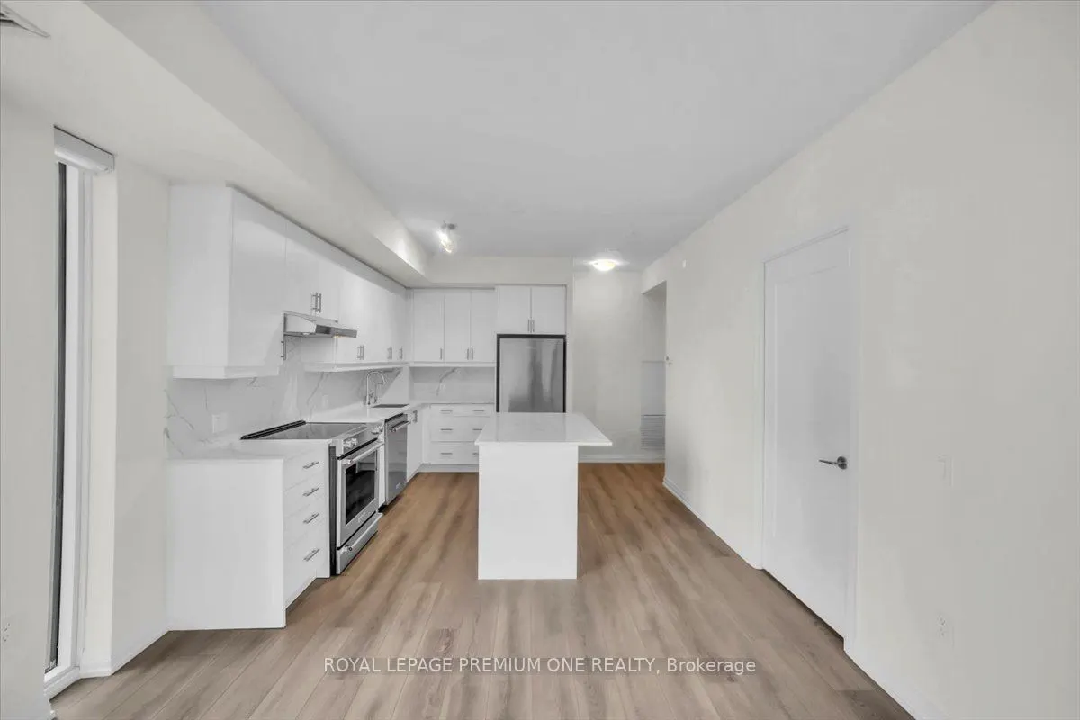 8960 Jane Street, #2103