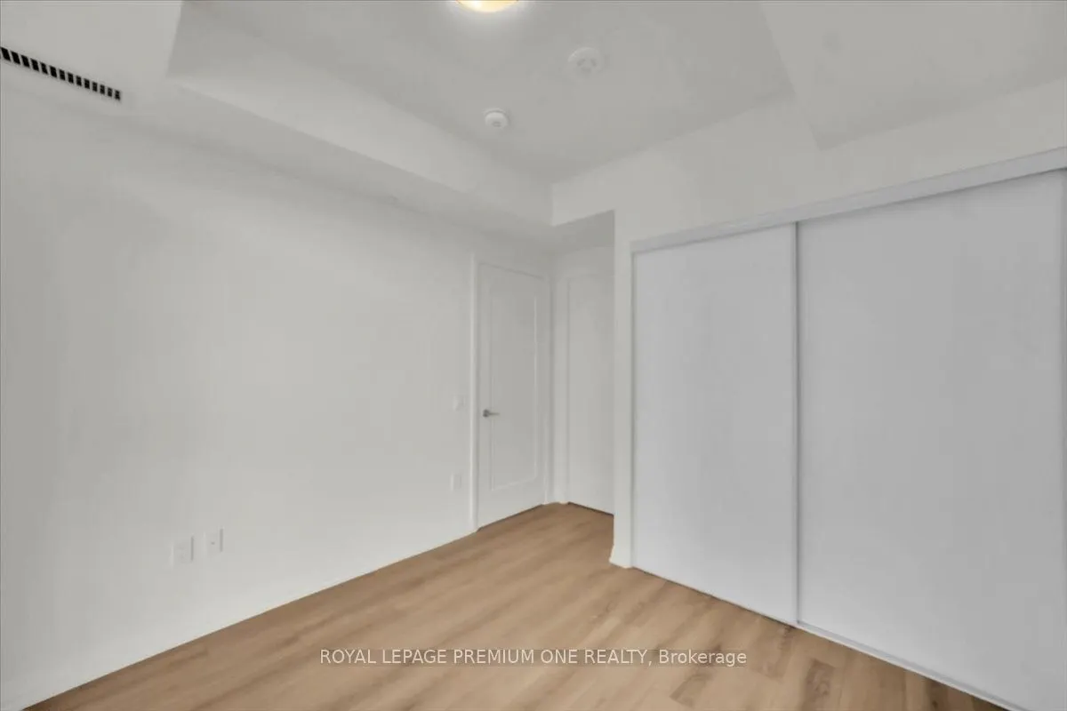 8960 Jane Street, #2103