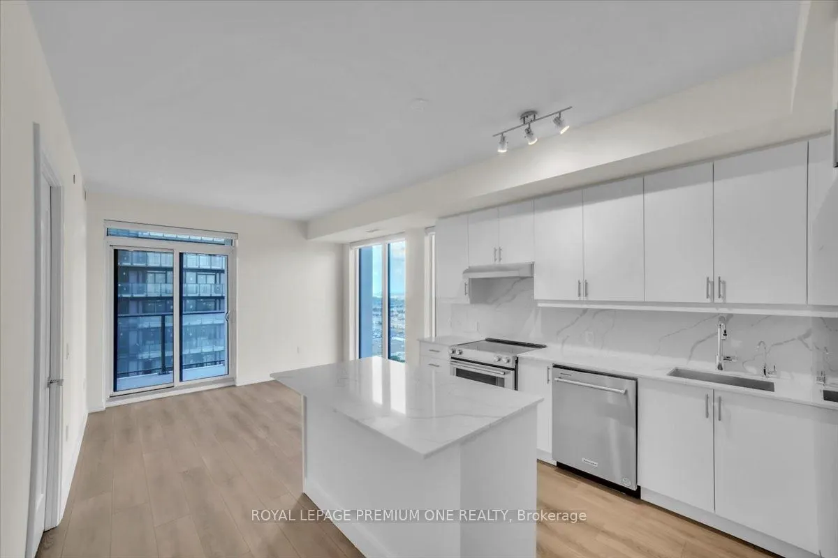 8960 Jane Street, #2103