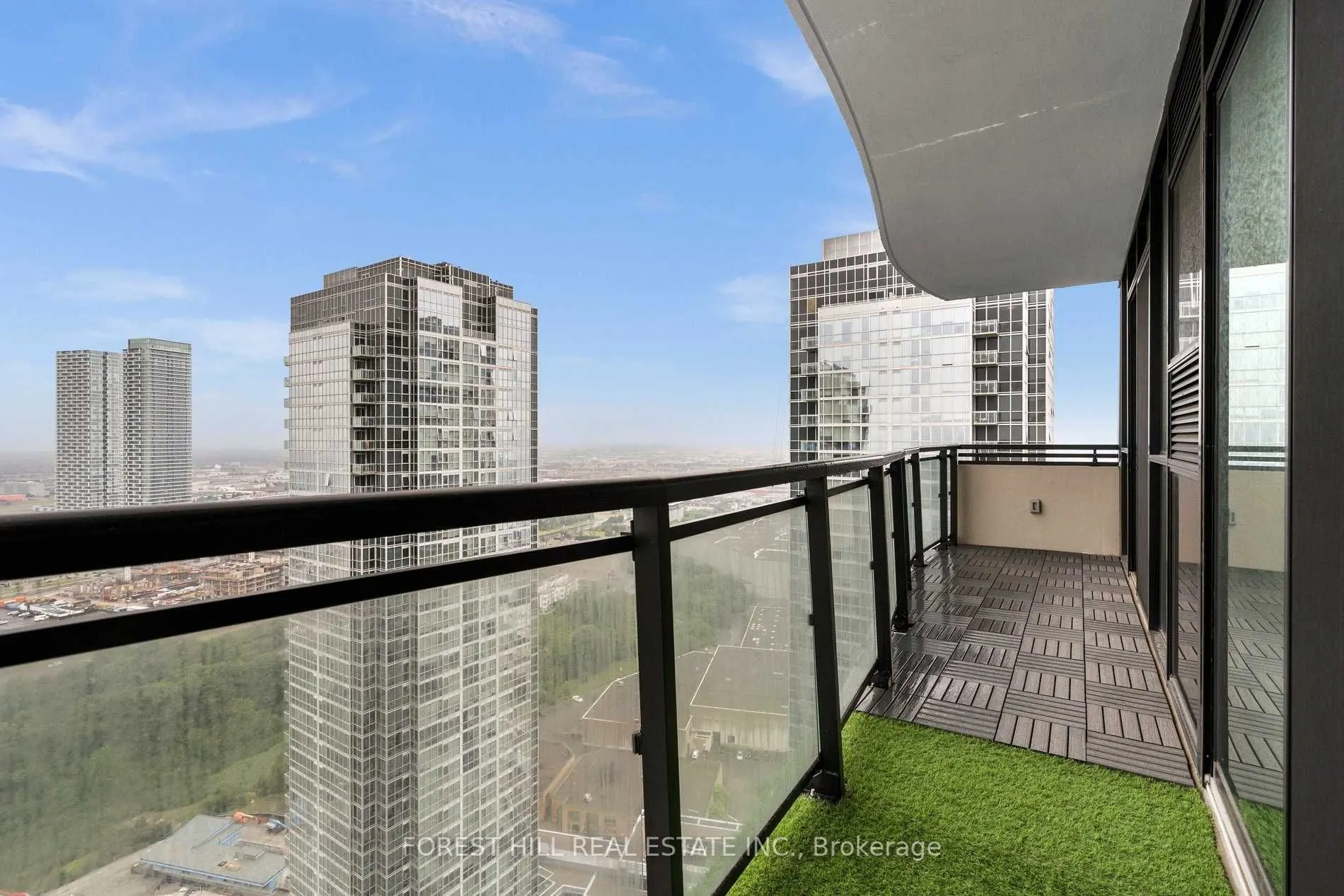 2900 Highway 7 Road, #3305