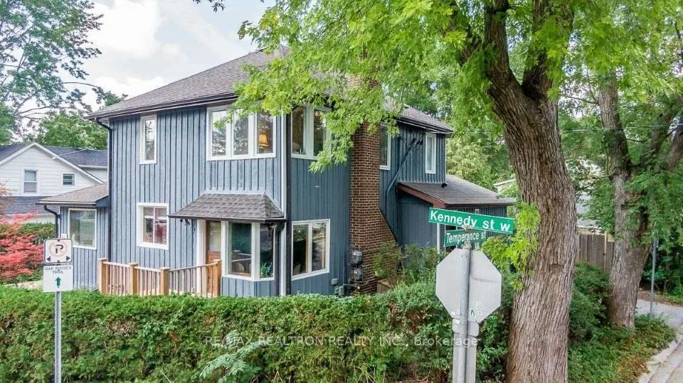 24 Kennedy Street W