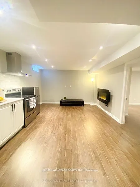 129 Win Timbers Crescent