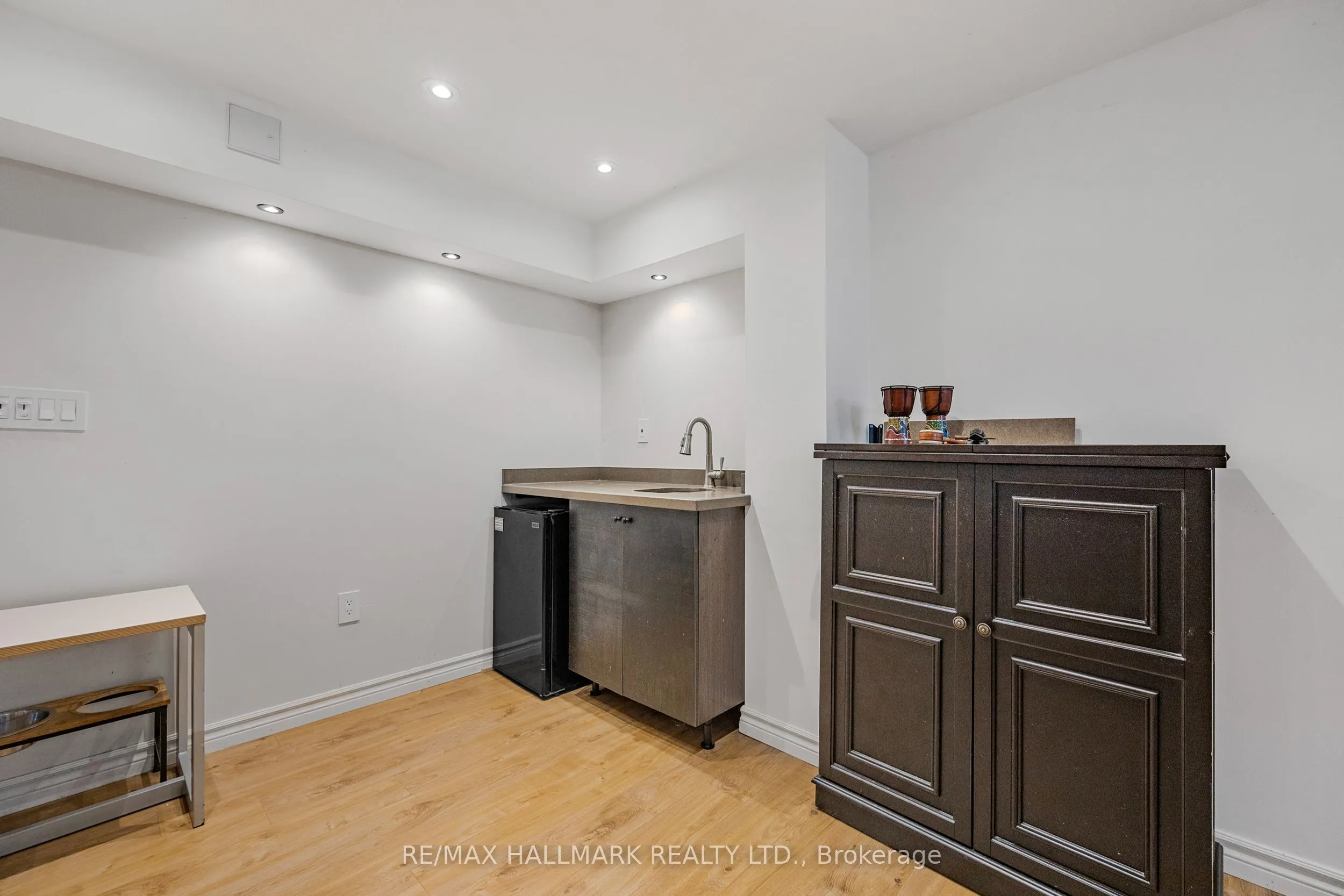 60 Cider Crescent