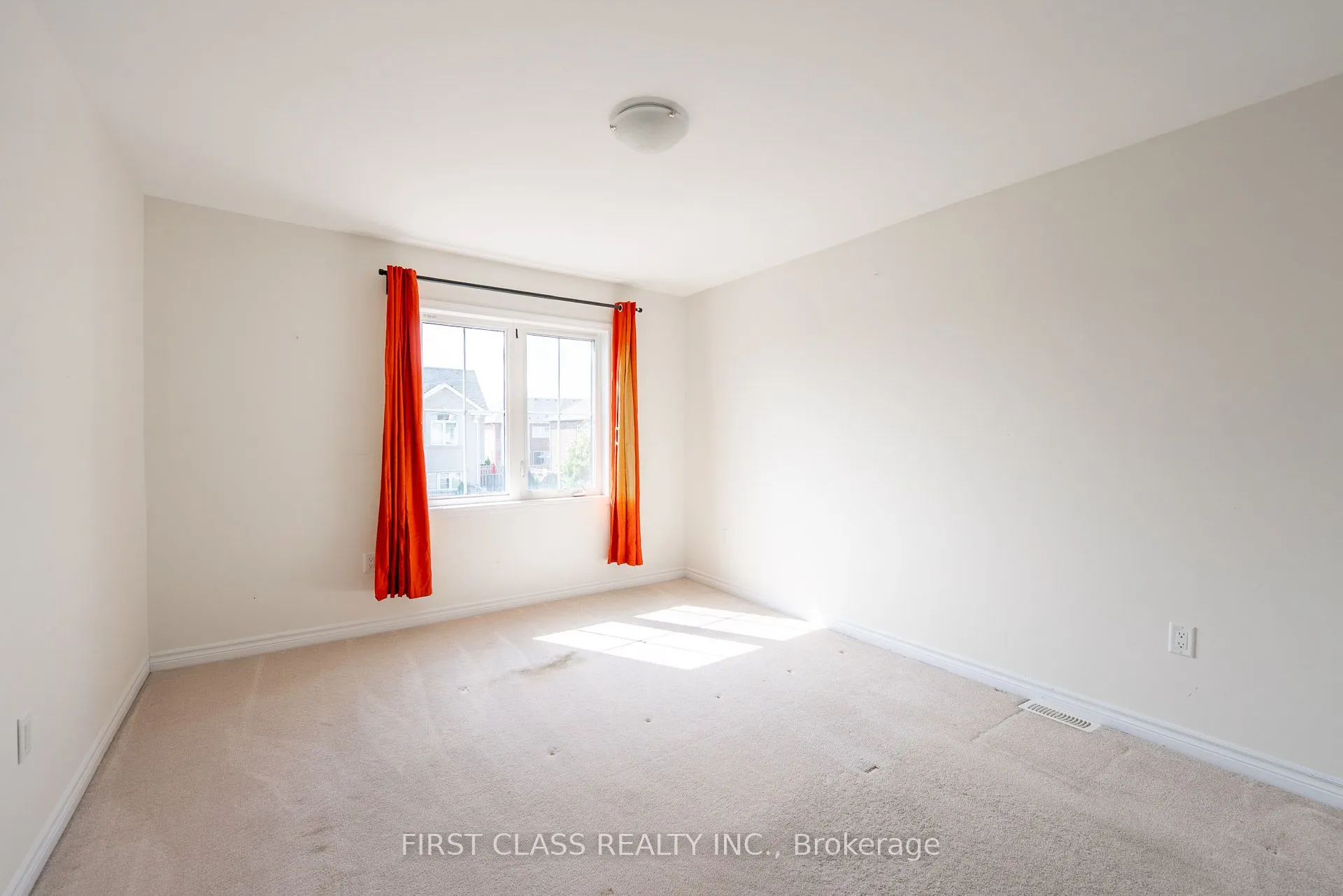 96 Hutt Crescent