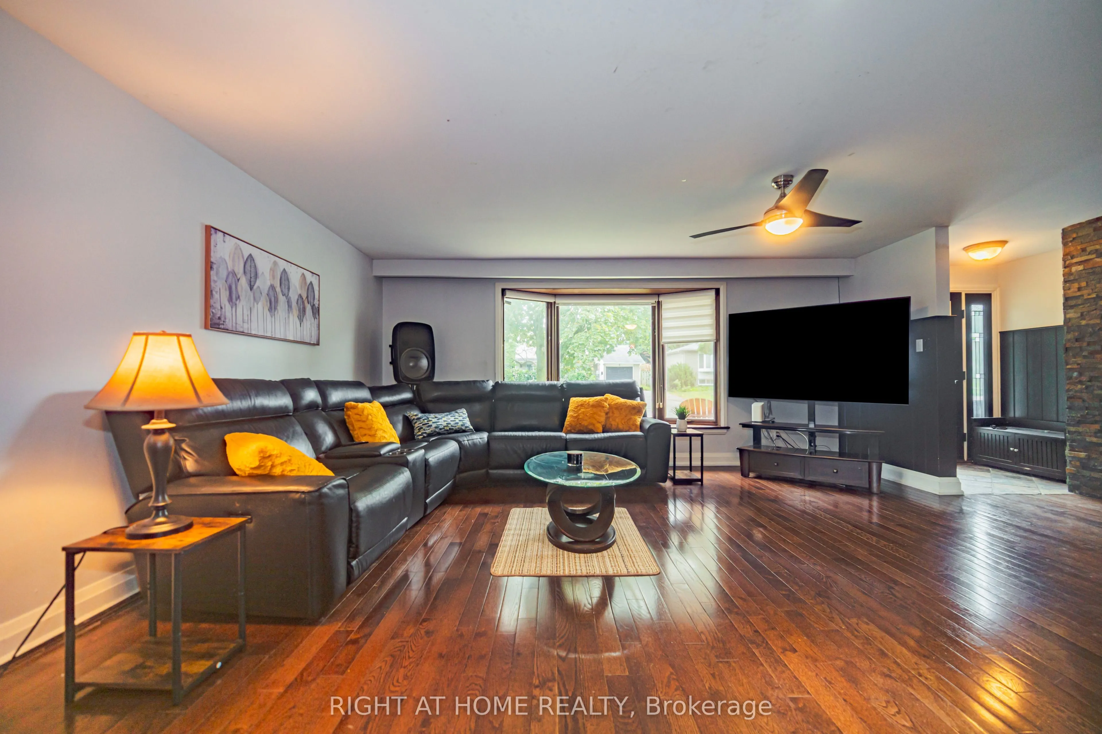 4 Devins Drive
