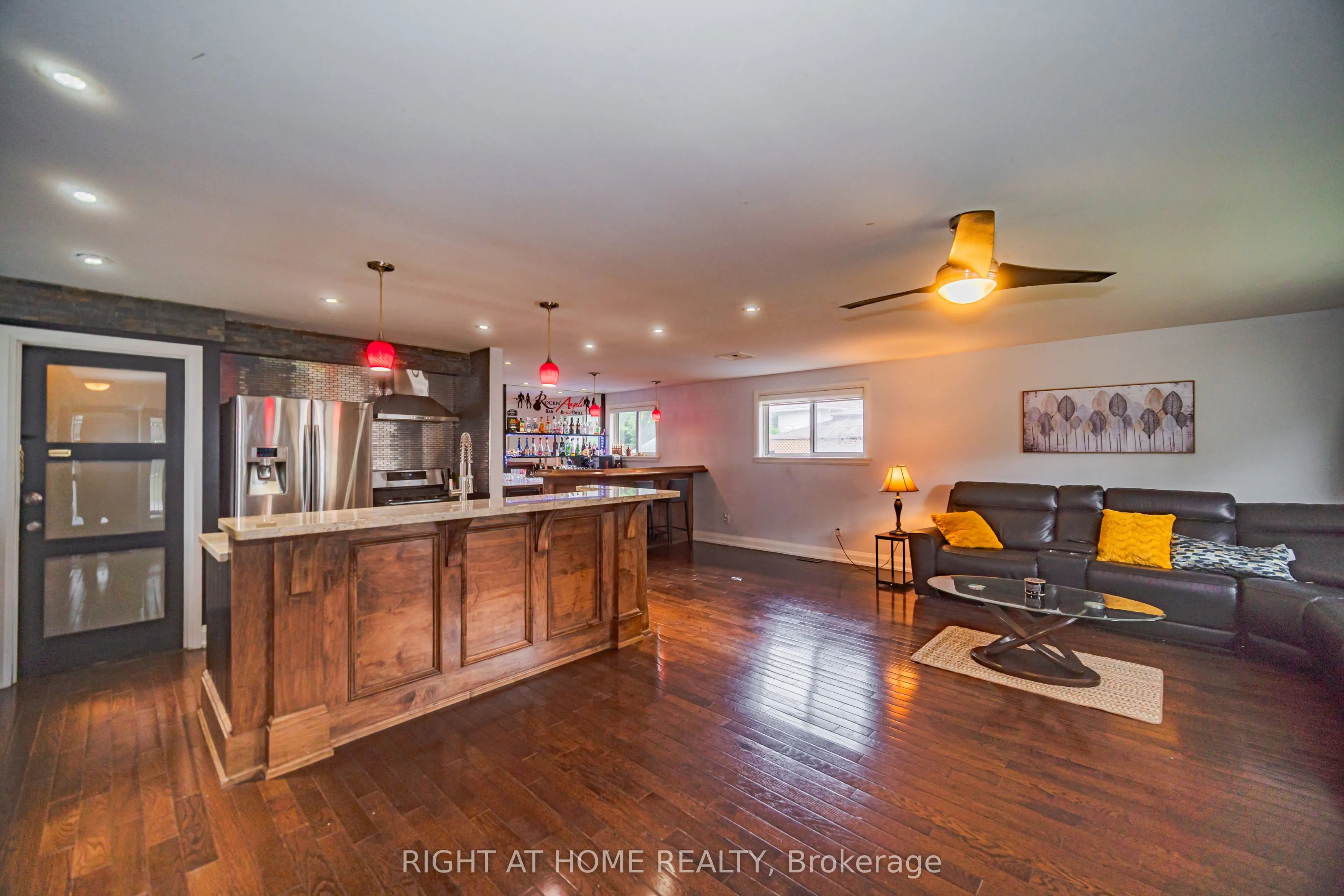 4 Devins Drive