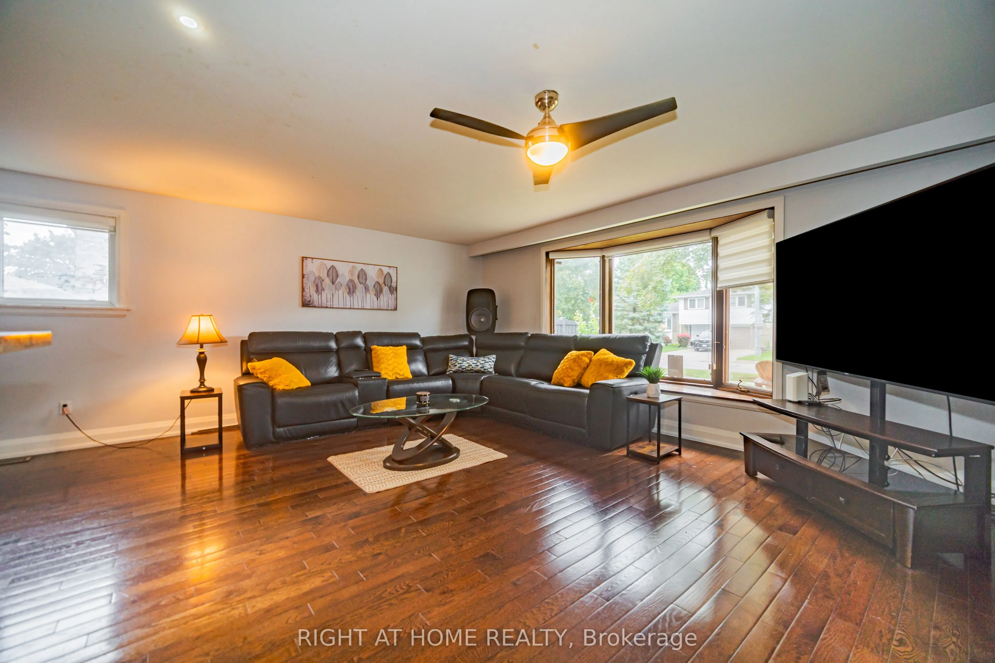 4 Devins Drive