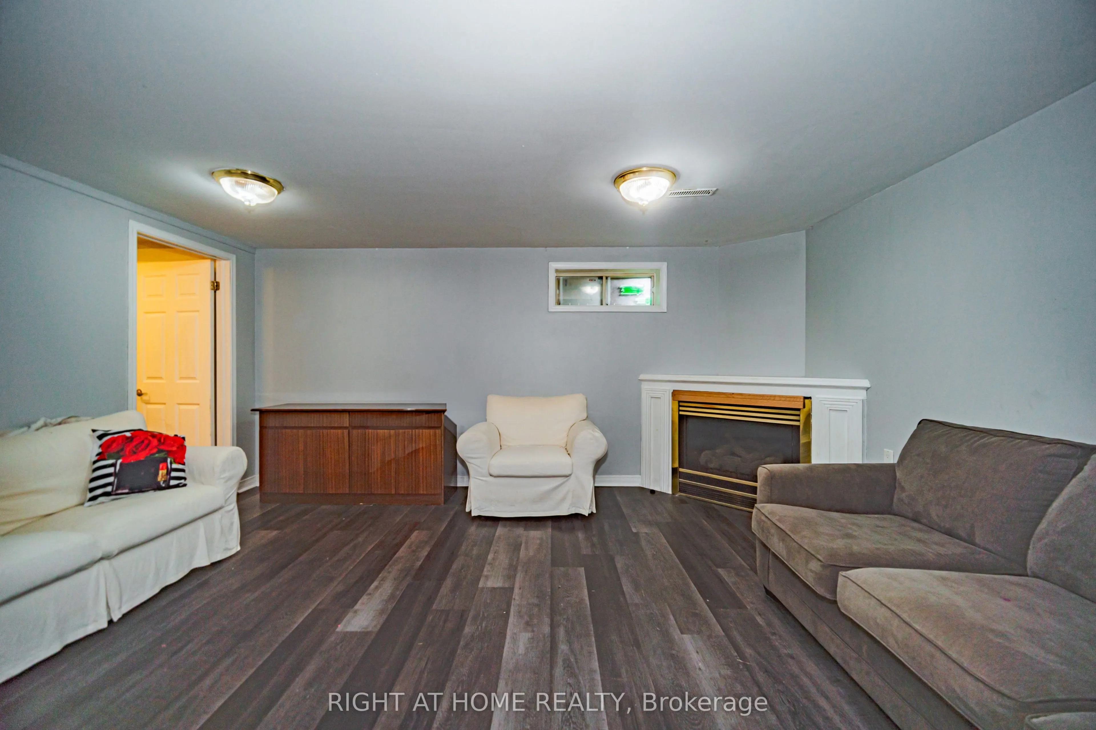 4 Devins Drive