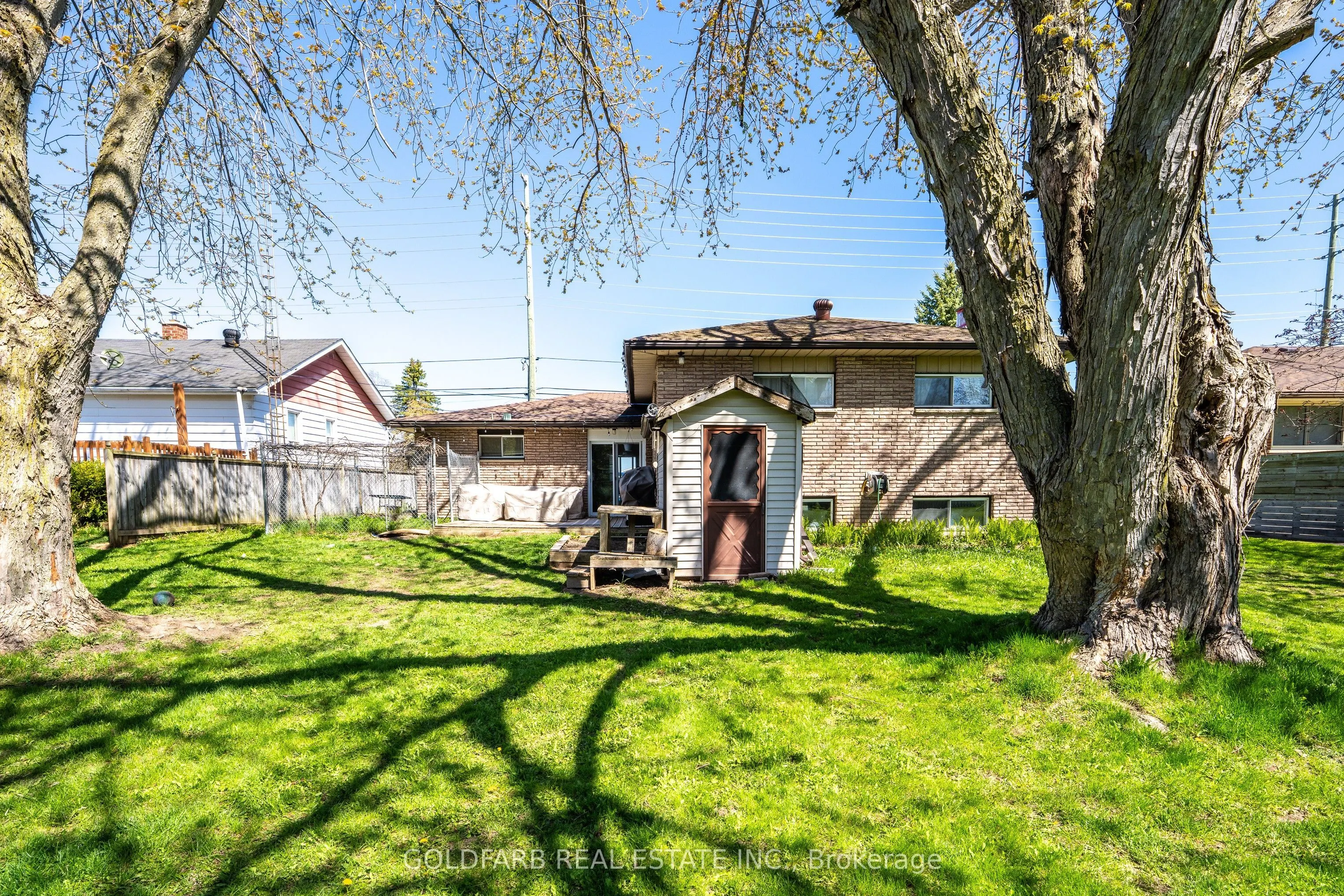 1635 Innisfil Beach Road