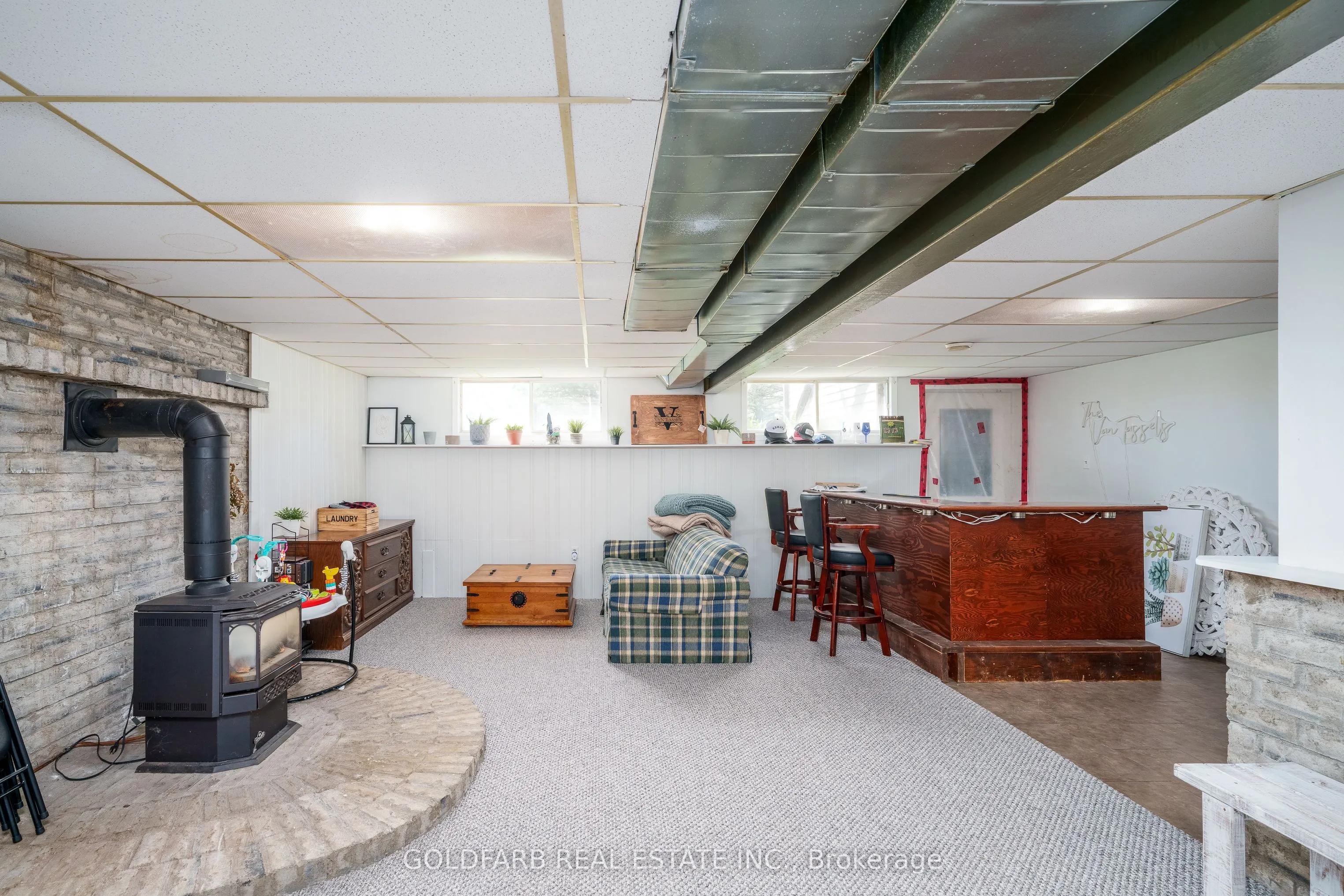 1635 Innisfil Beach Road