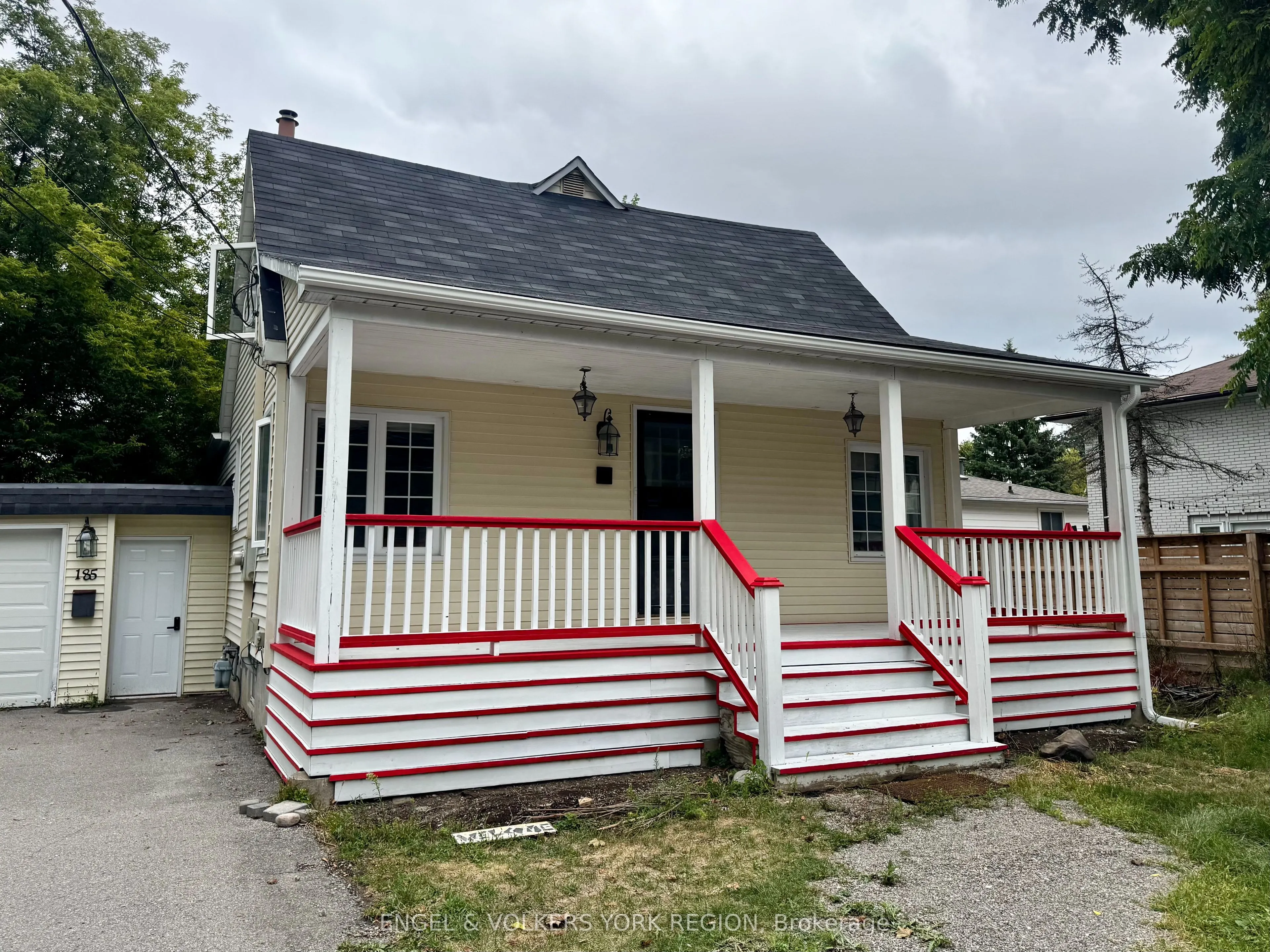 185 Rumble Avenue, #Main