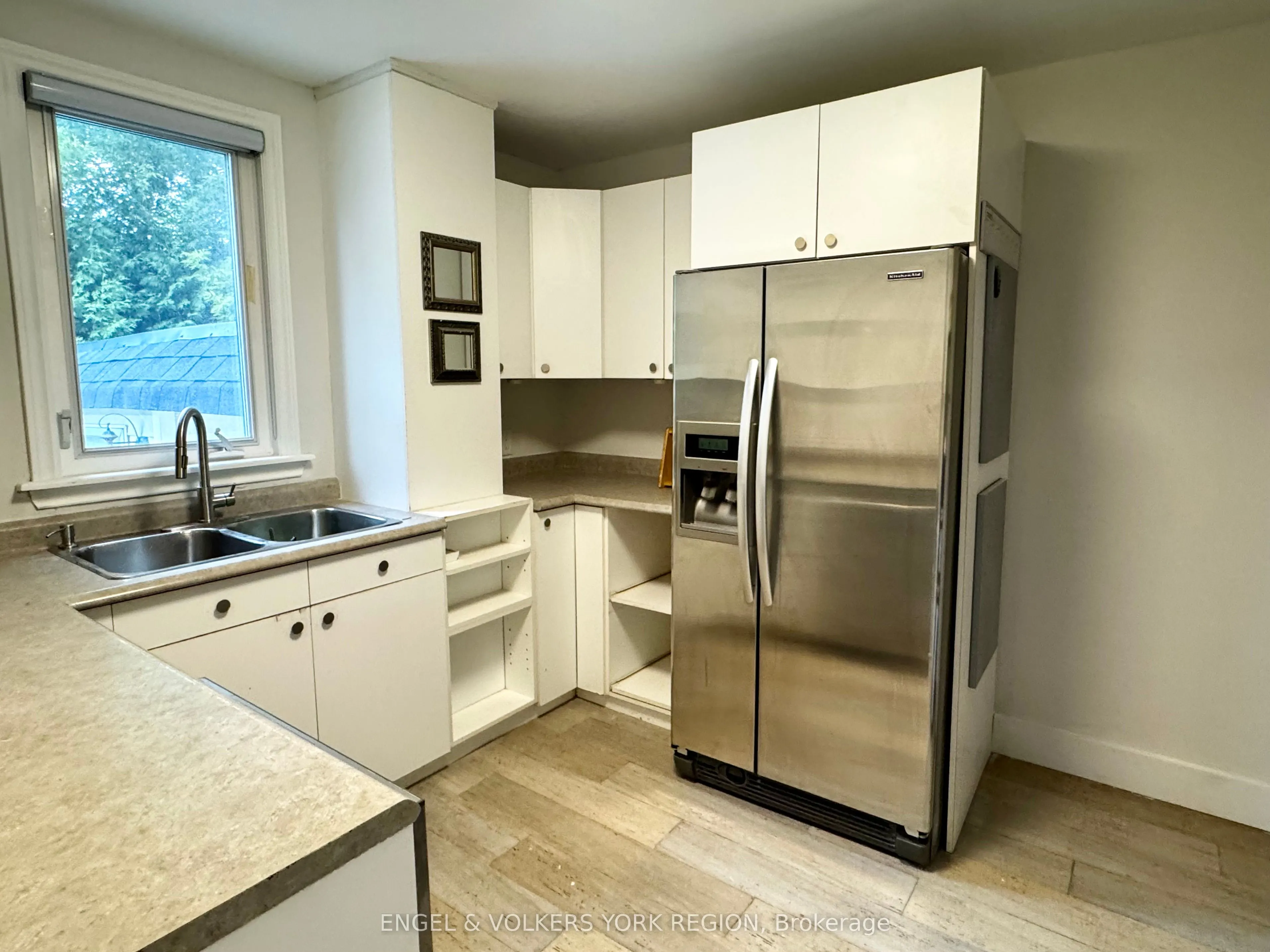 185 Rumble Avenue, #Main