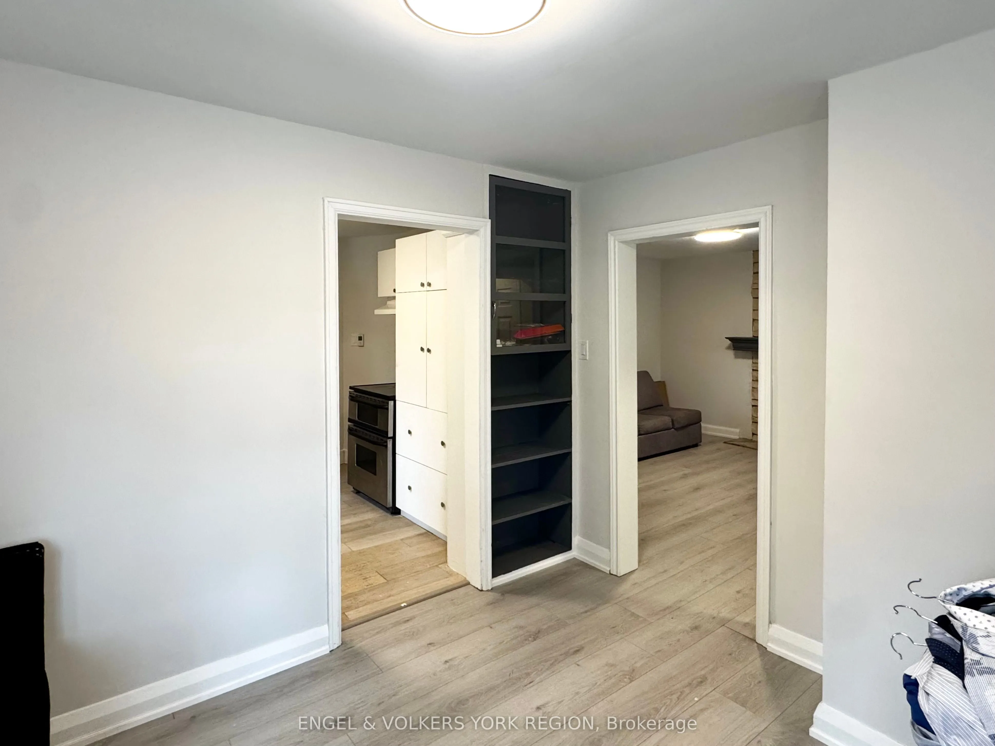 185 Rumble Avenue, #Main