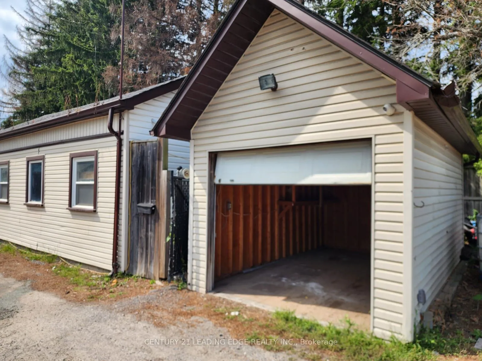 10873 Kennedy Road, #Rear Garage