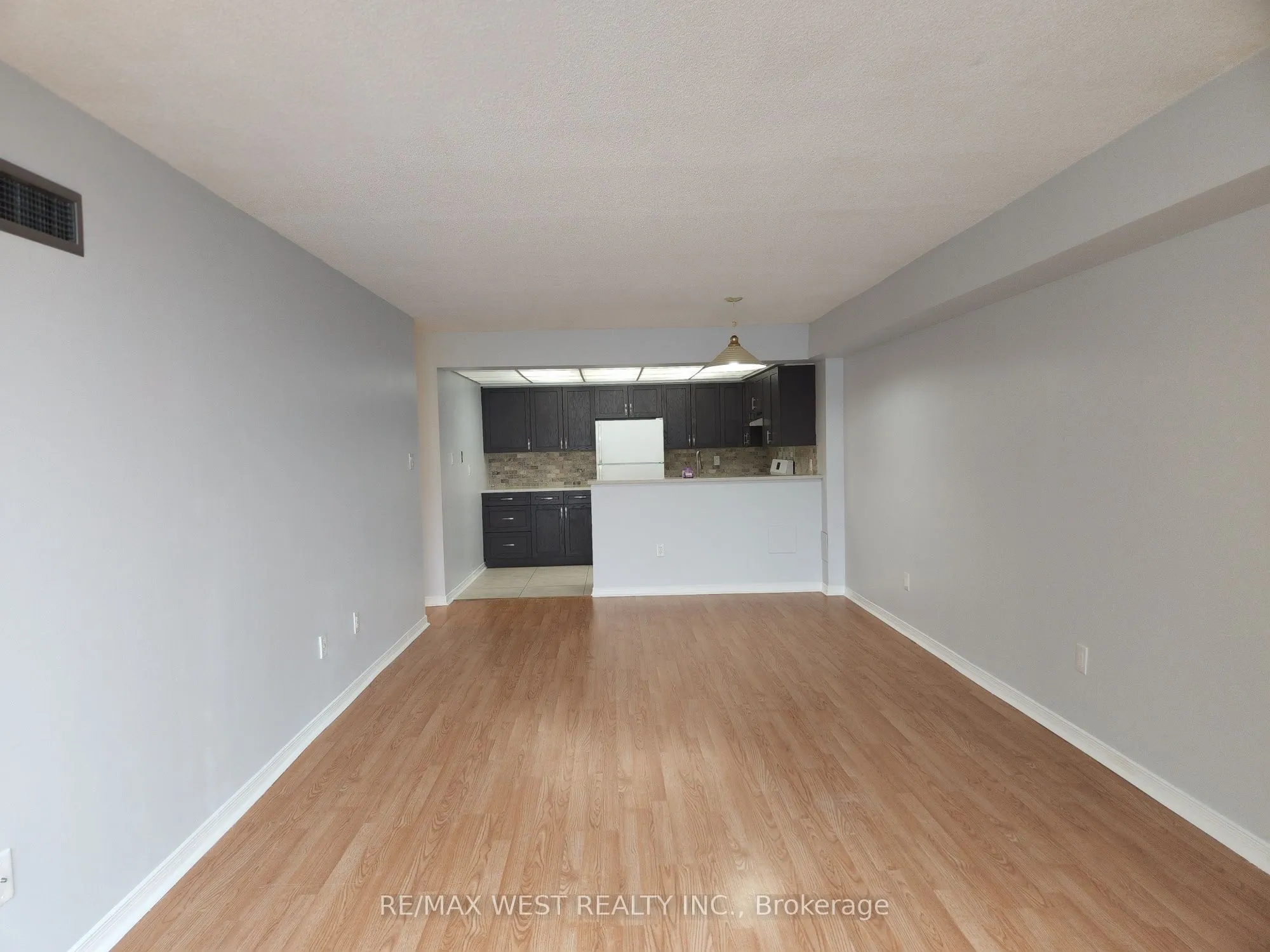309 Major Mackenzie Drive, #513