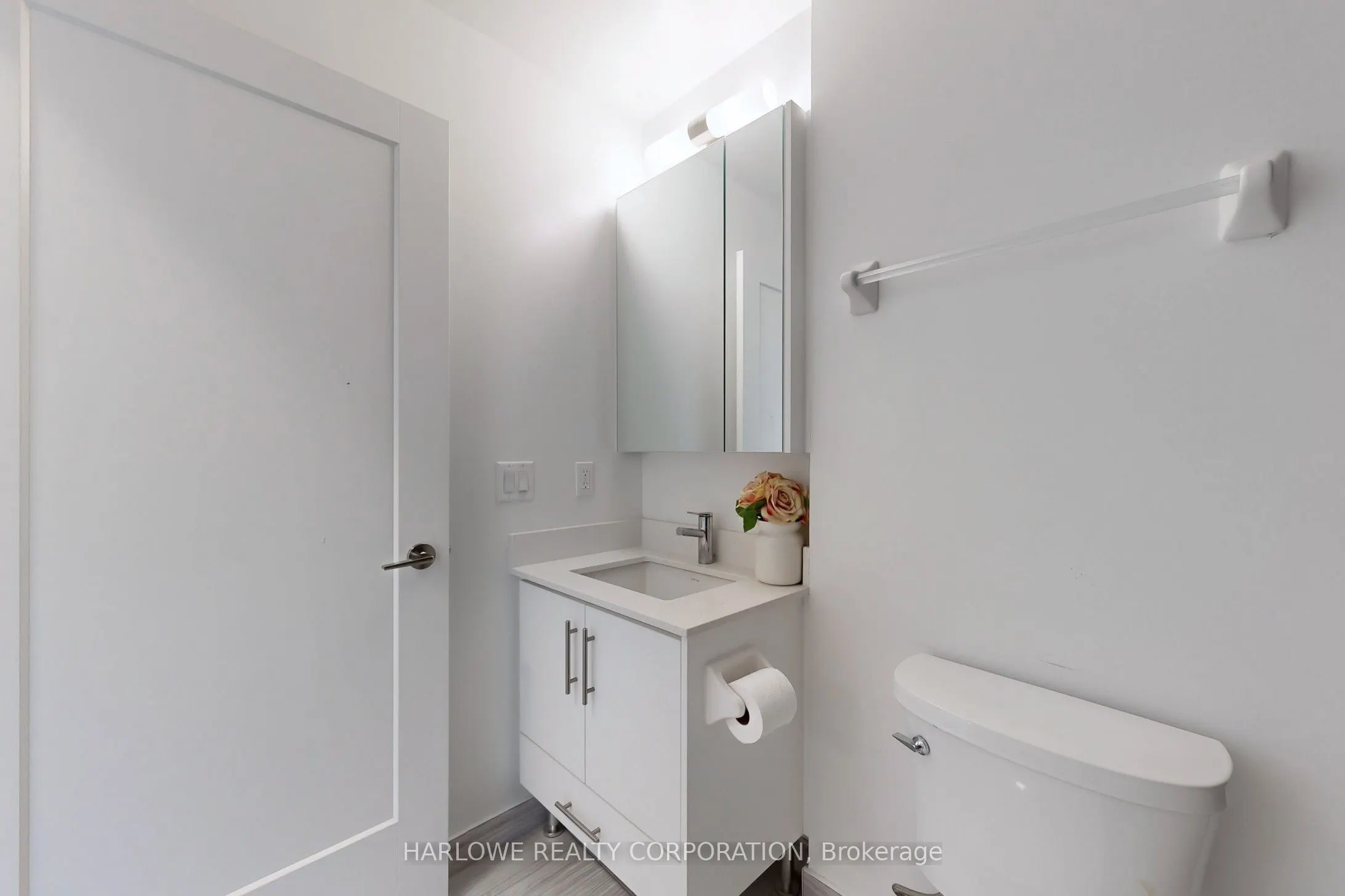 95 Oneida Crescent, #1706
