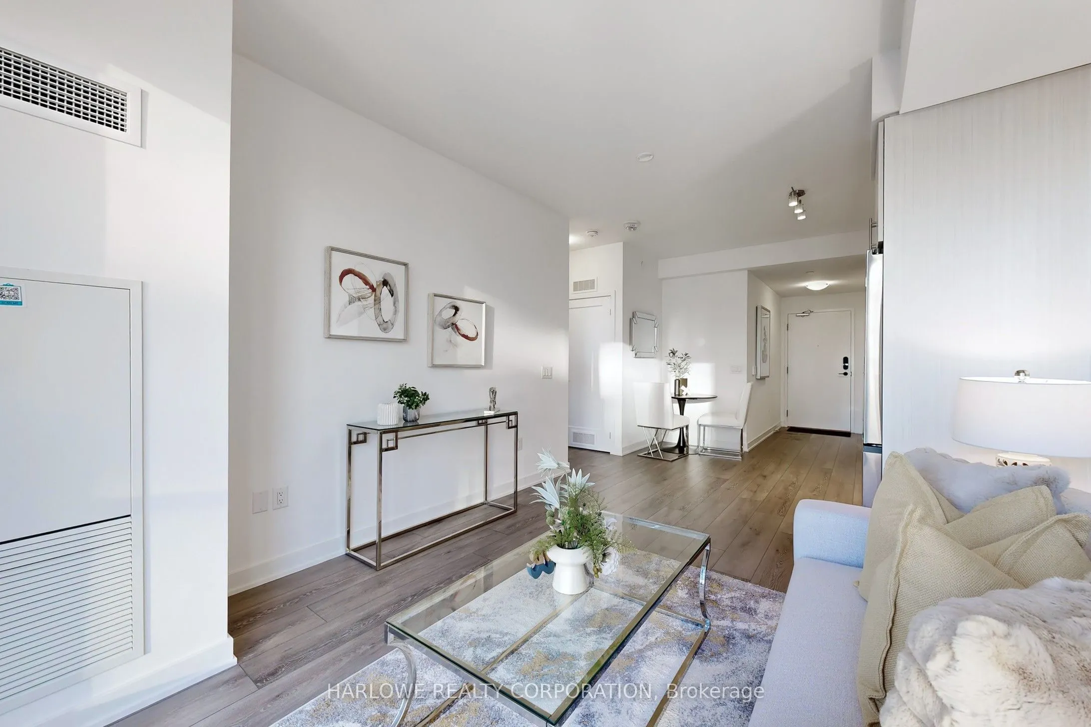95 Oneida Crescent, #1706