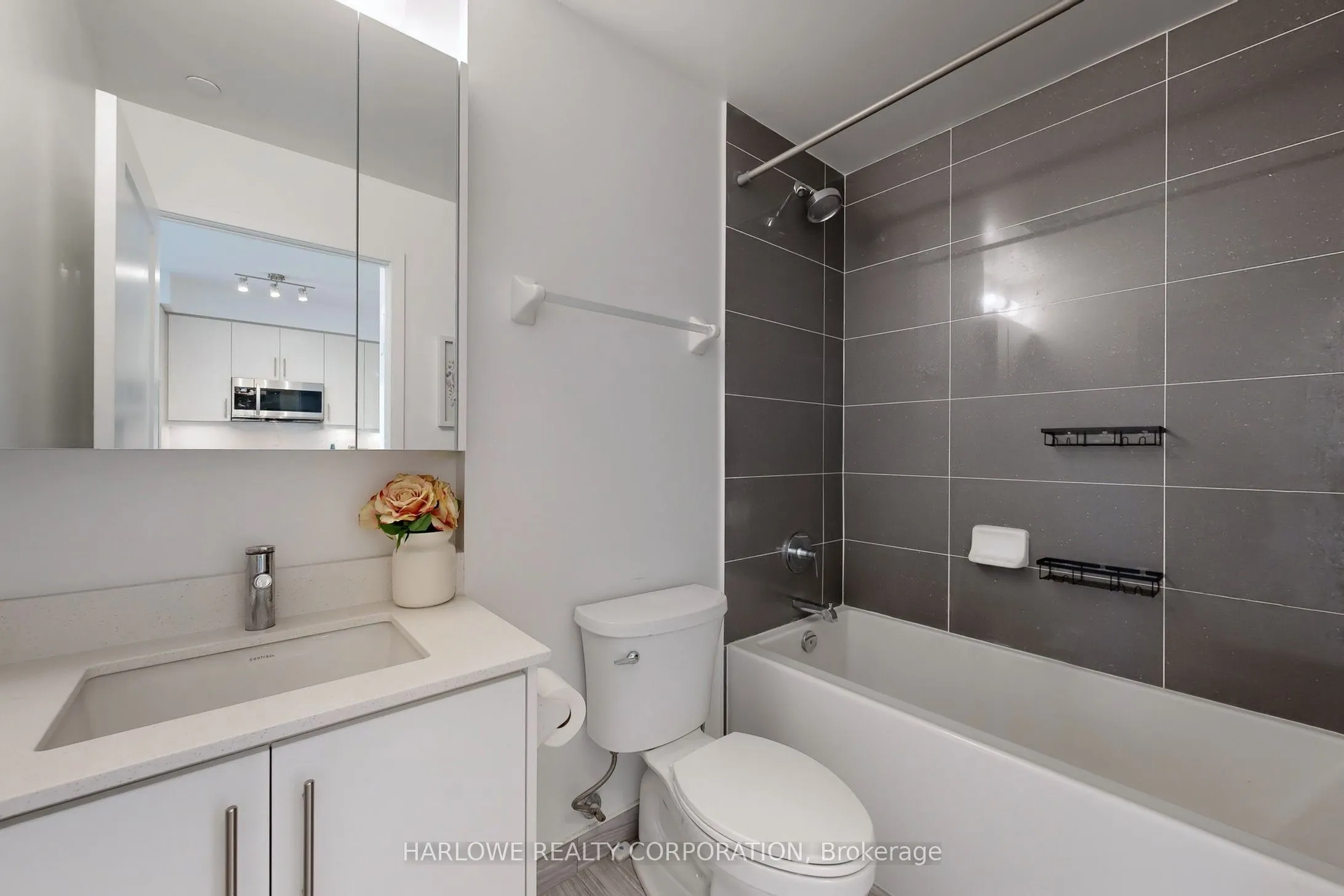 95 Oneida Crescent, #1706
