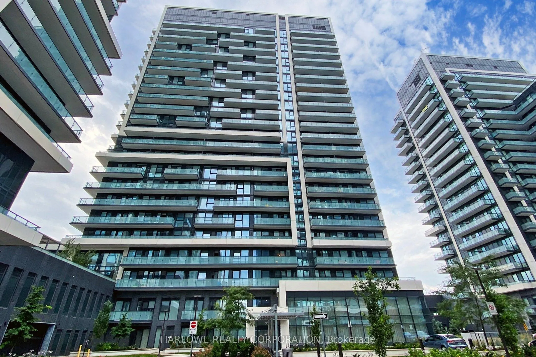 95 Oneida Crescent, #1706