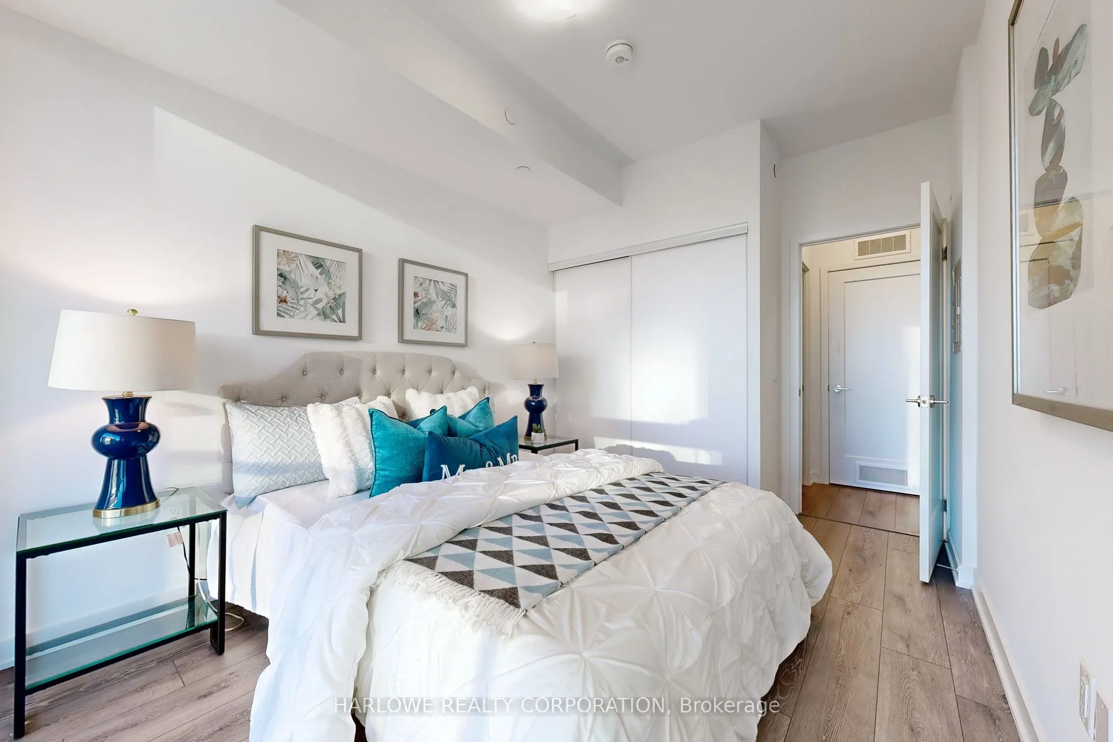 95 Oneida Crescent, #1706