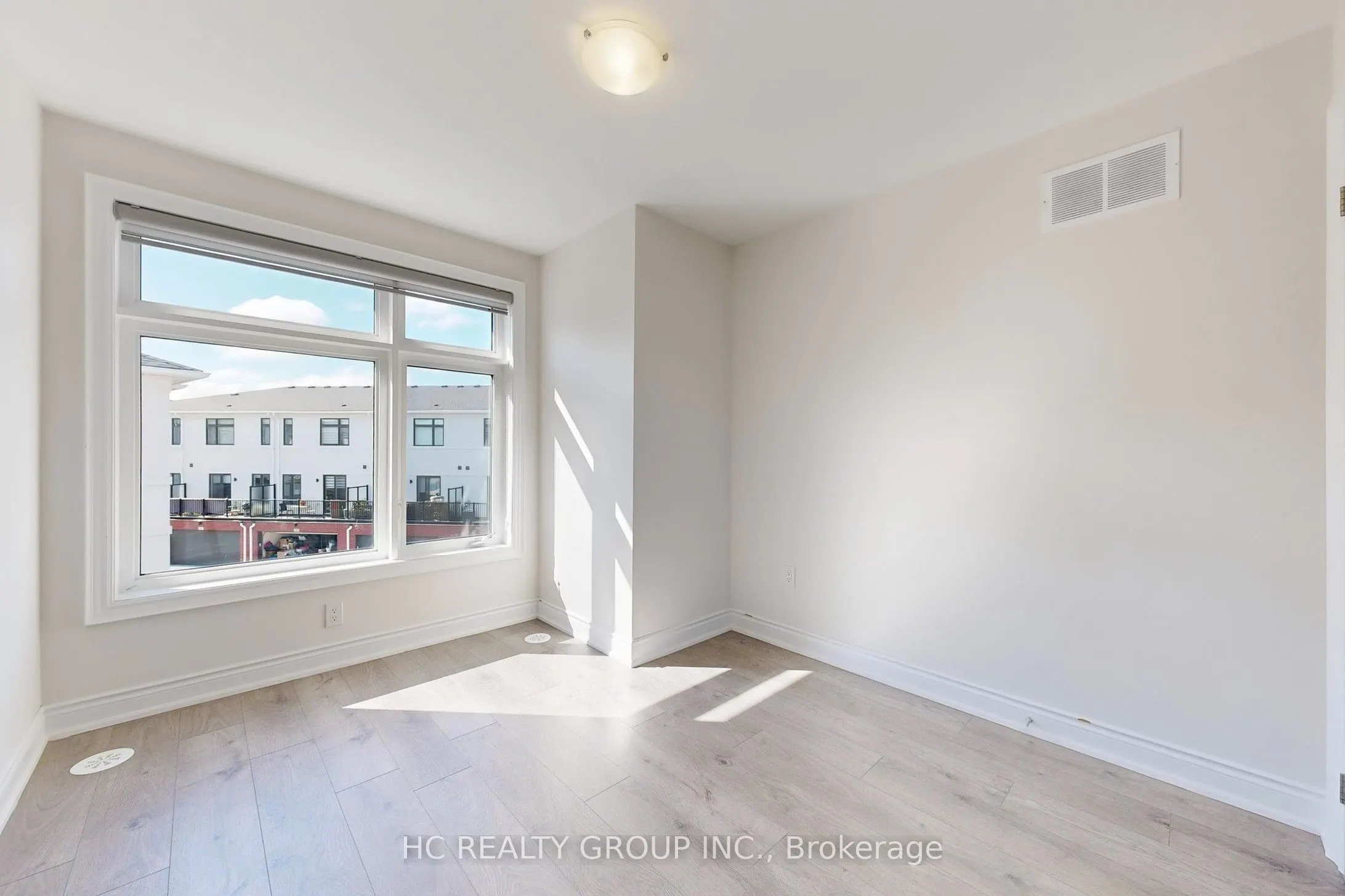 31 Thomas Armstrong Lane, #29