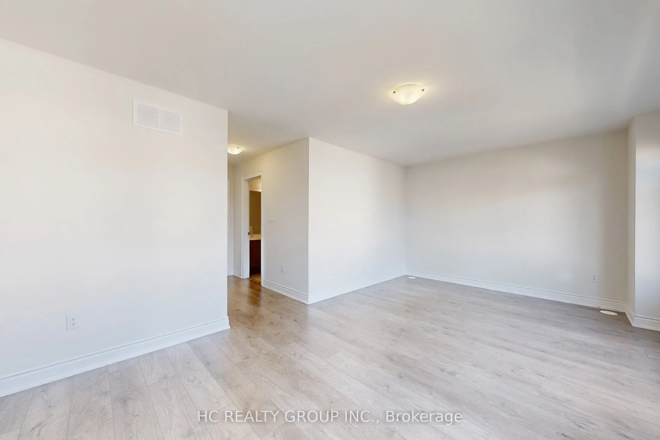 31 Thomas Armstrong Lane, #29