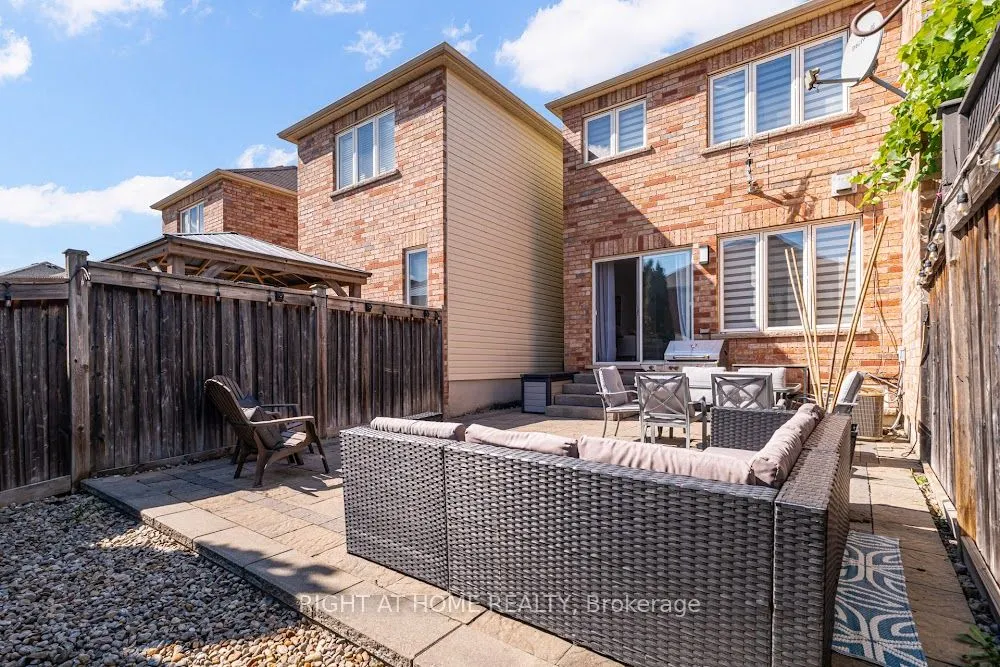 35 Brahm Court