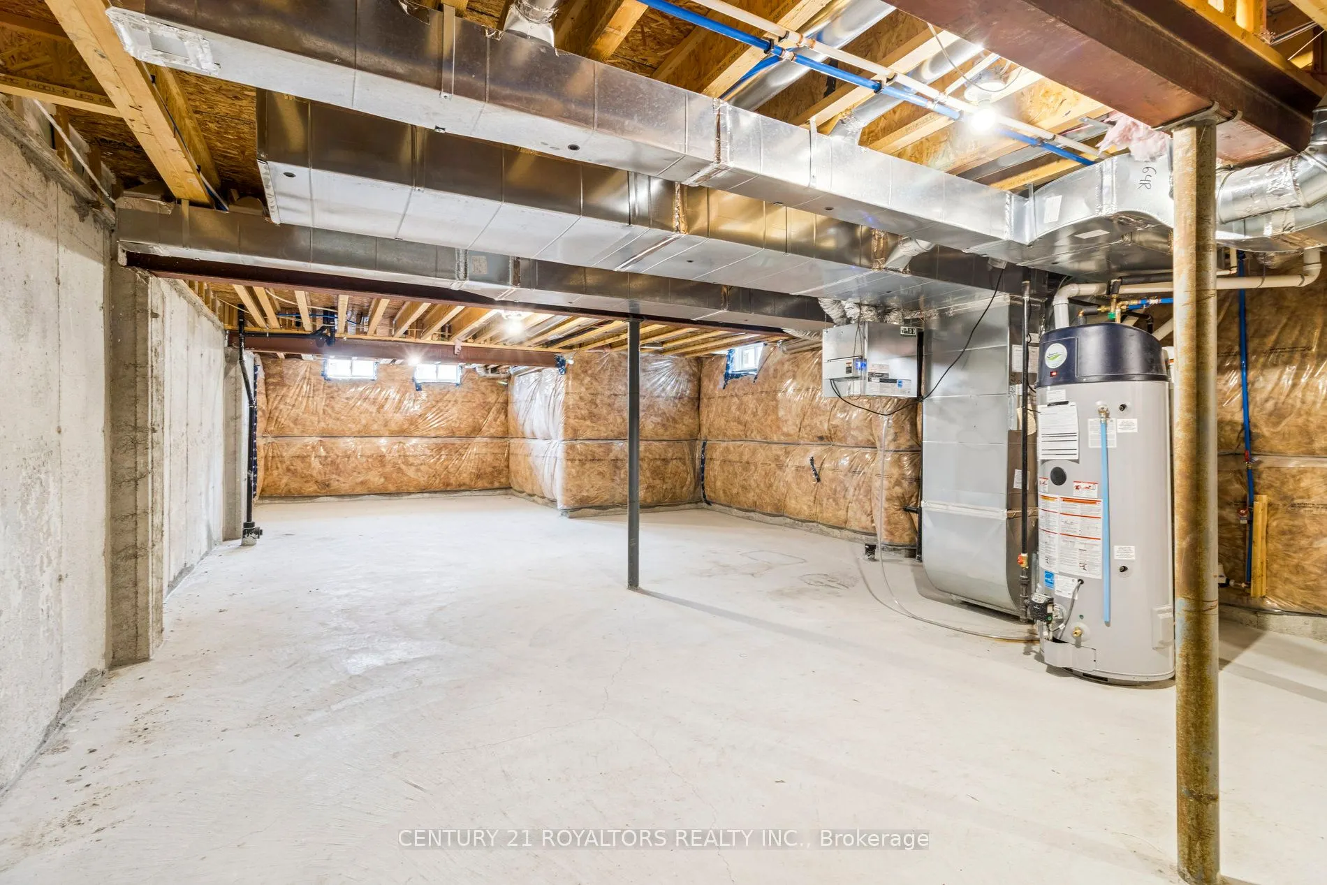 25 Ferragine Crescent
