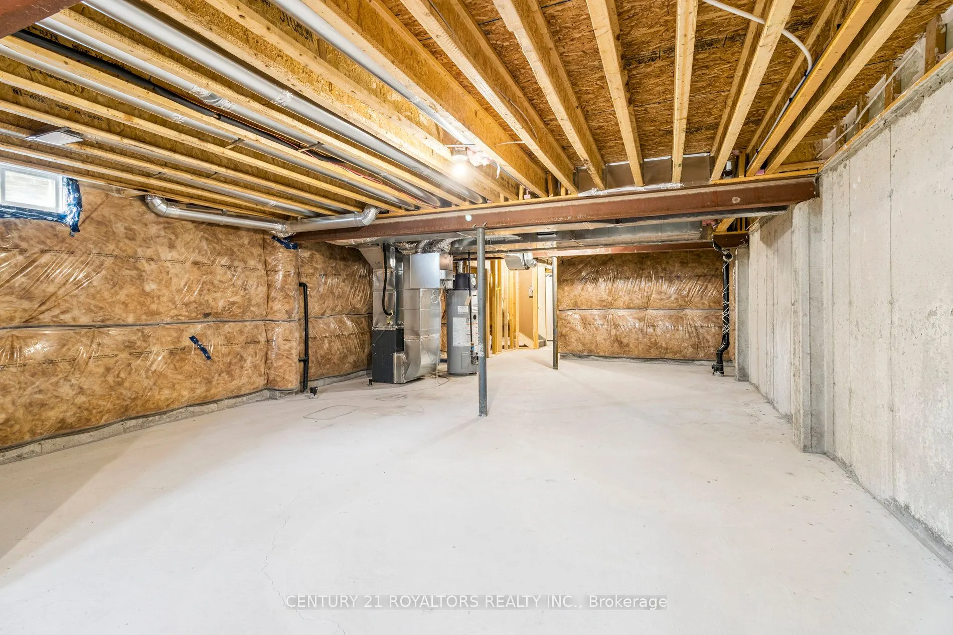 25 Ferragine Crescent