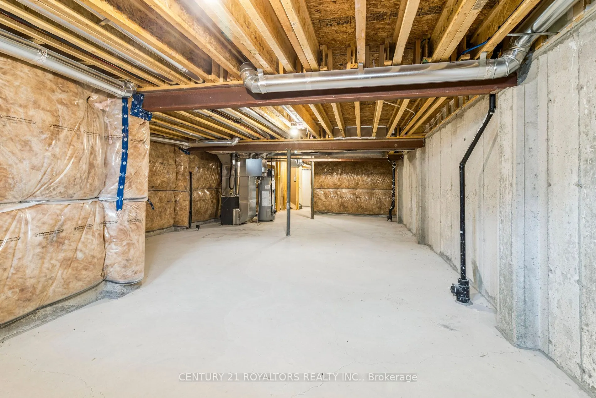 25 Ferragine Crescent
