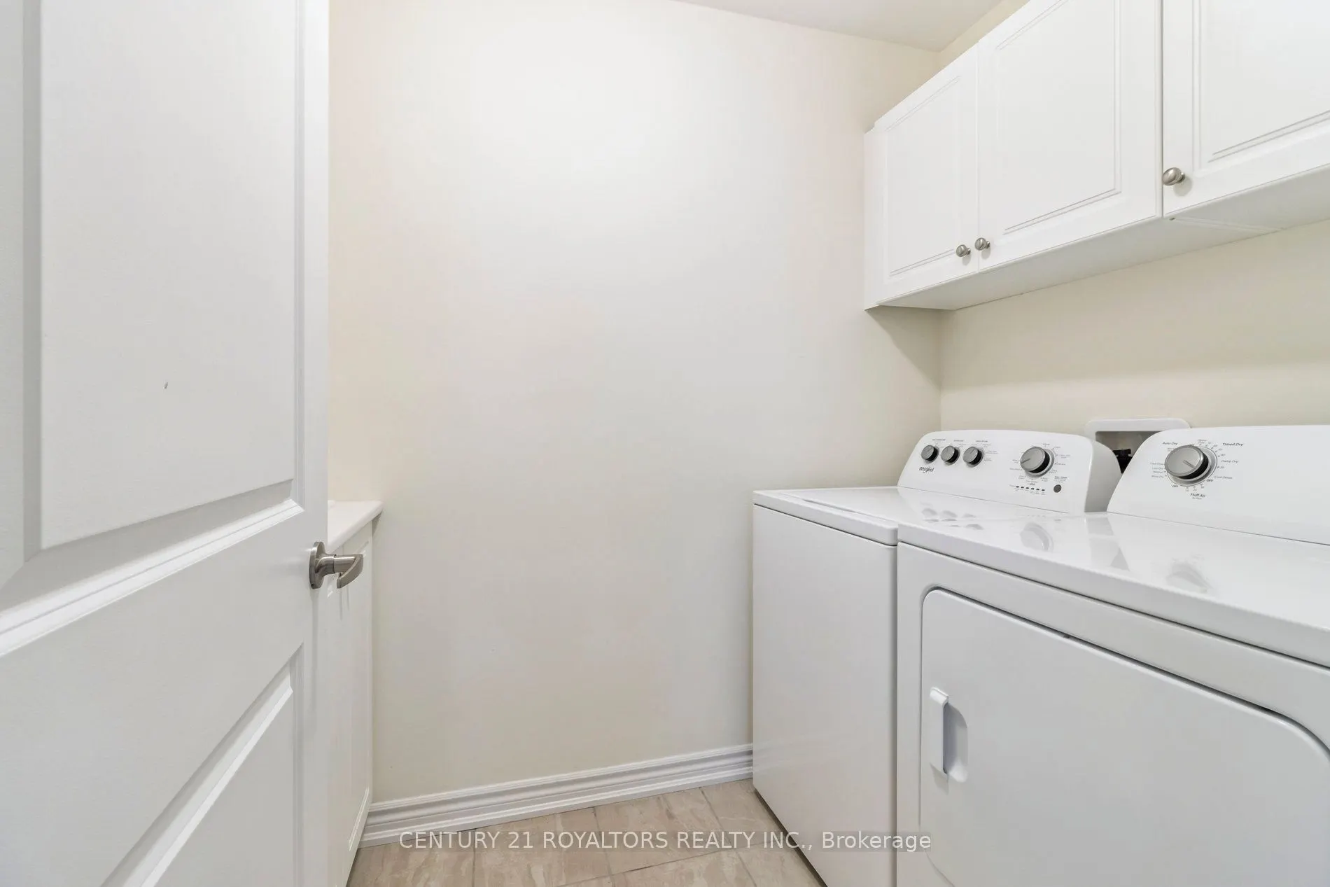 25 Ferragine Crescent