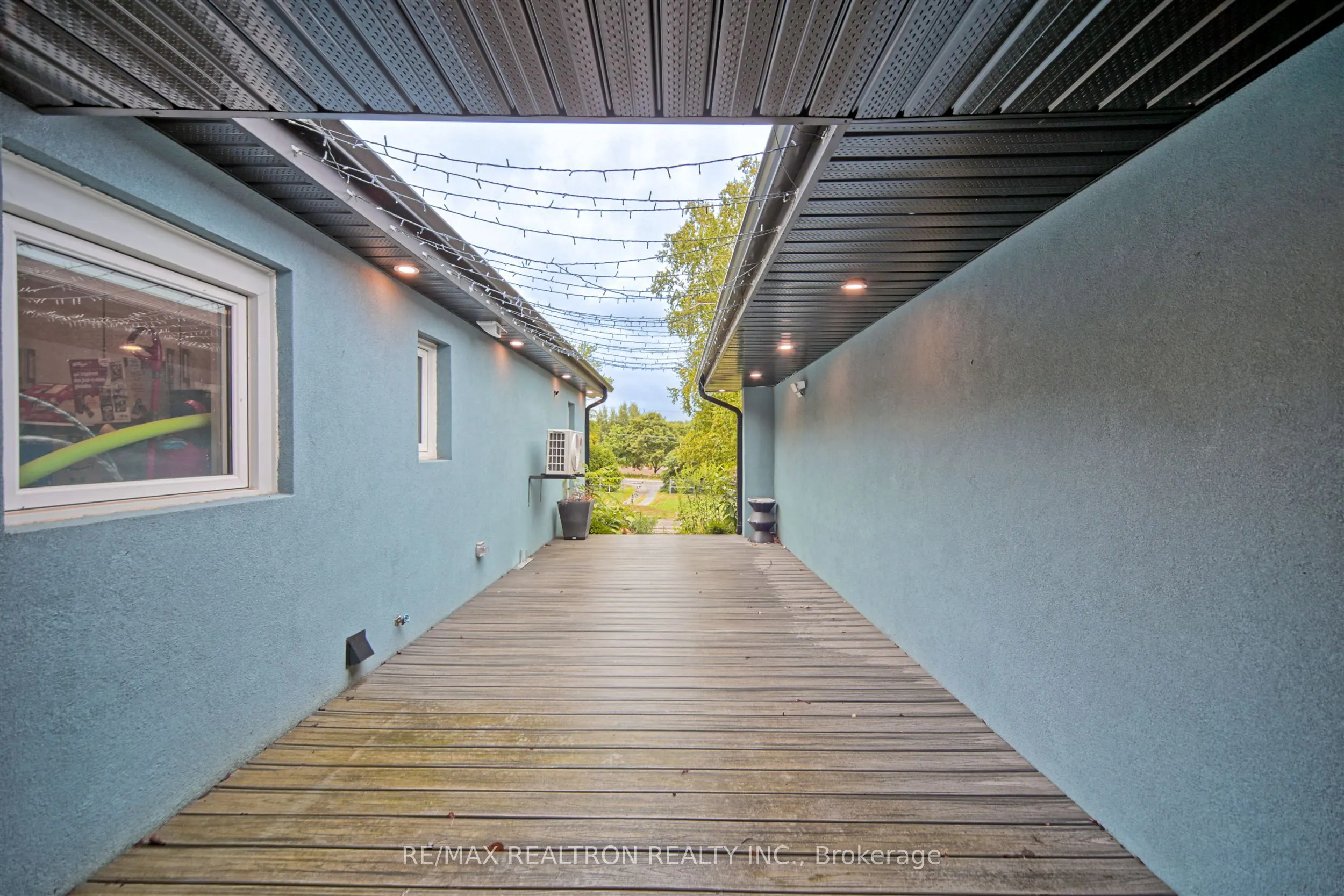 3433 MOUNT ALBERT Road
