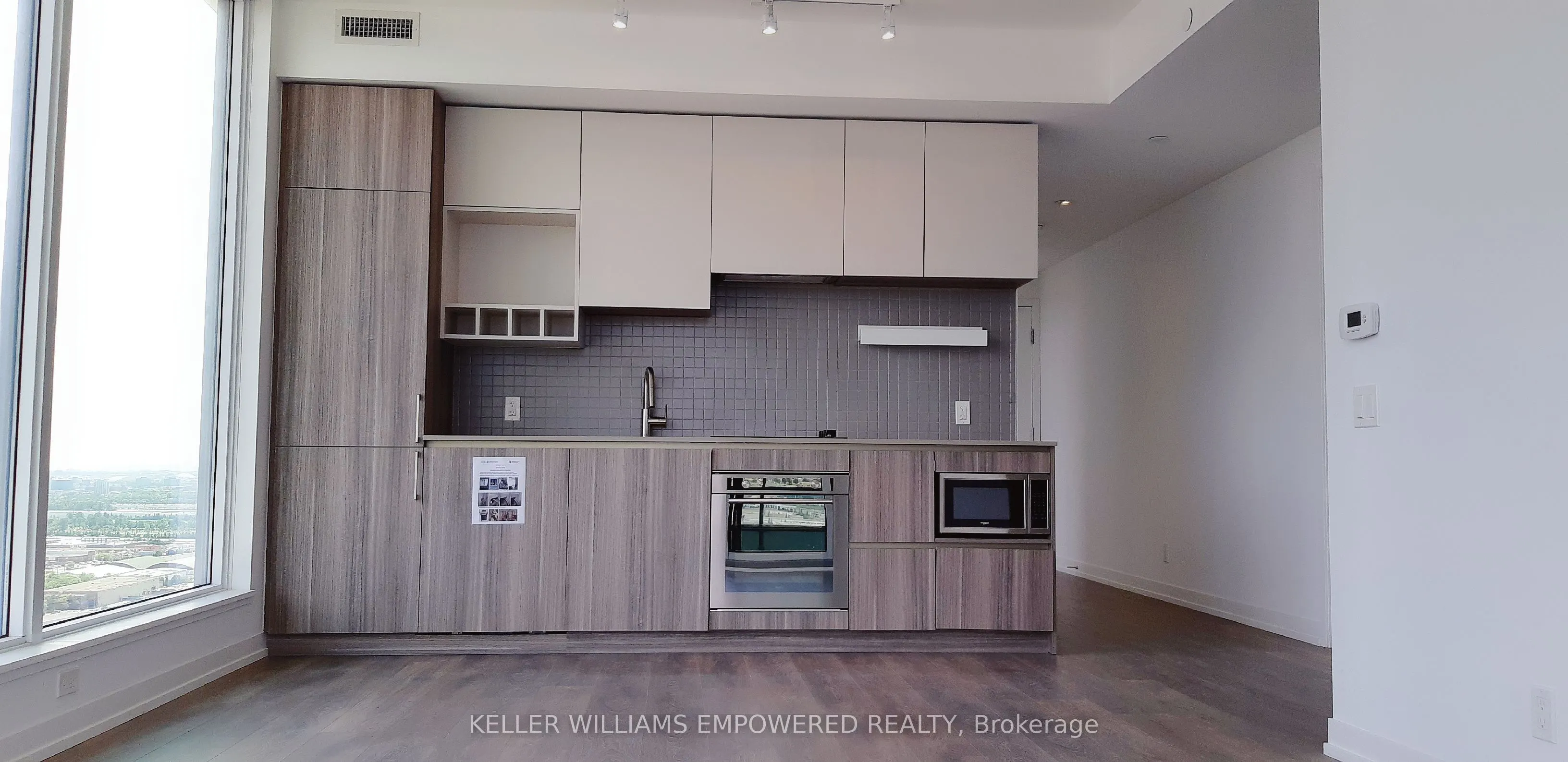 898 Portage Parkway, #3202