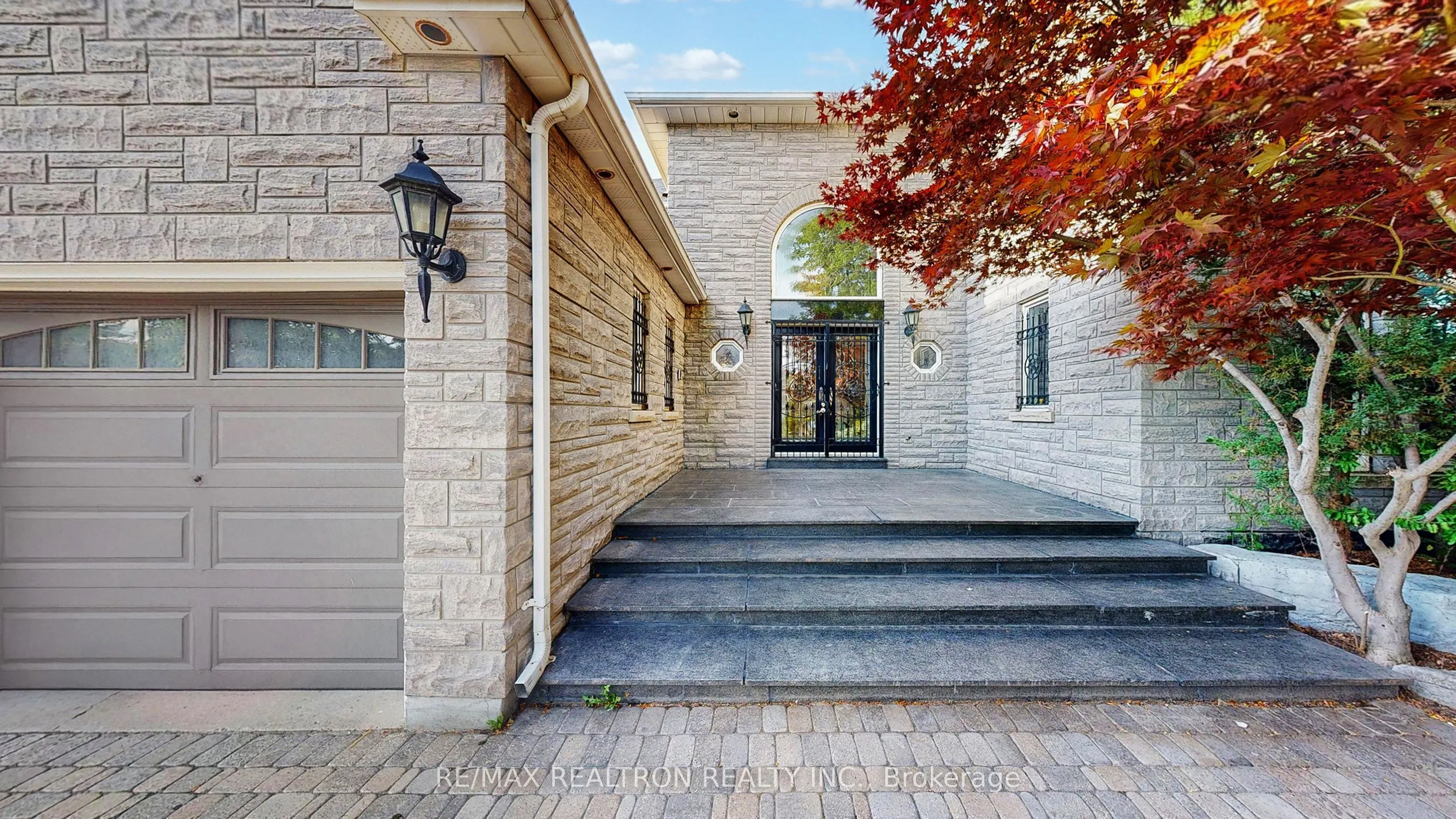 61 Glenayr Road
