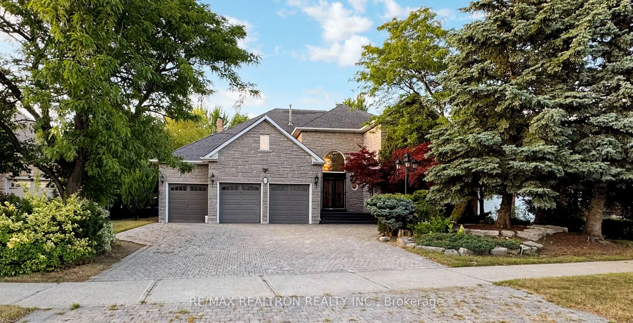 61 Glenayr Road